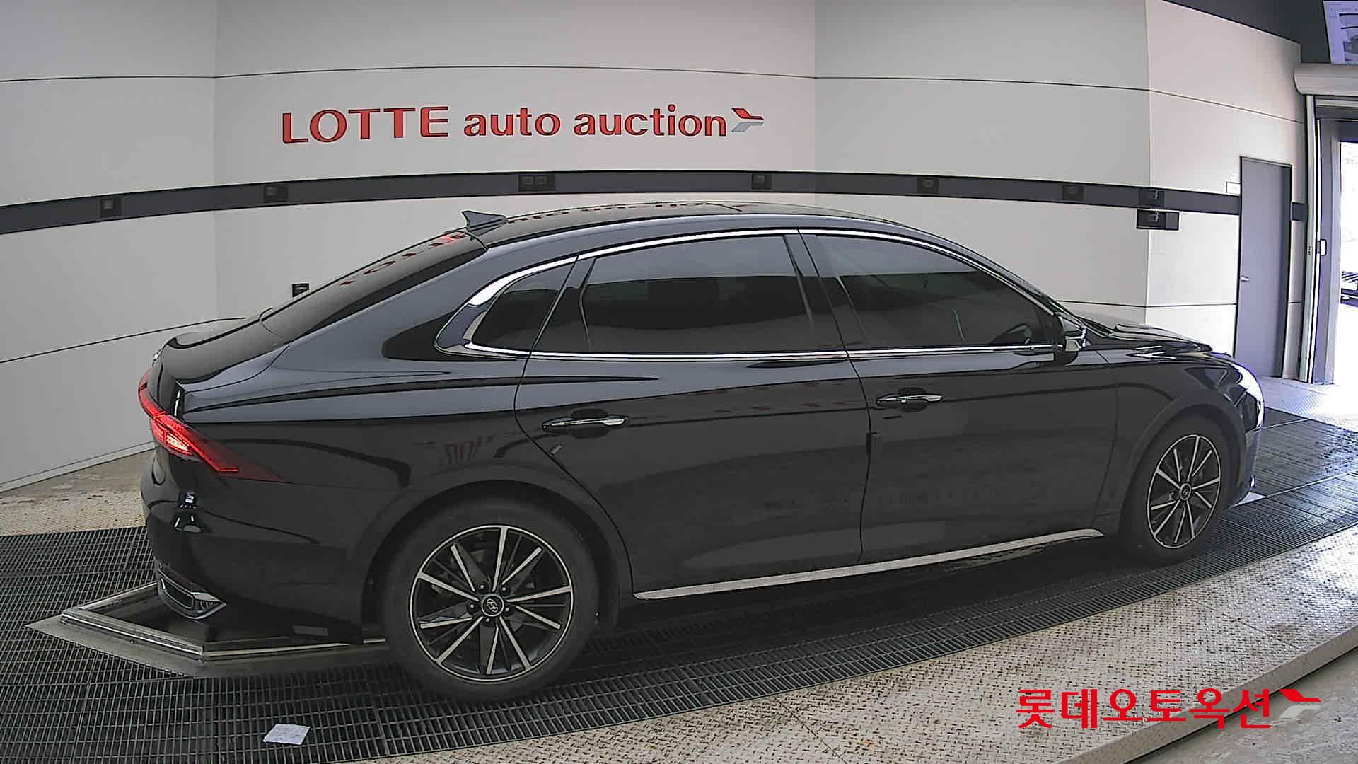 Hyundai Grandeur - 20