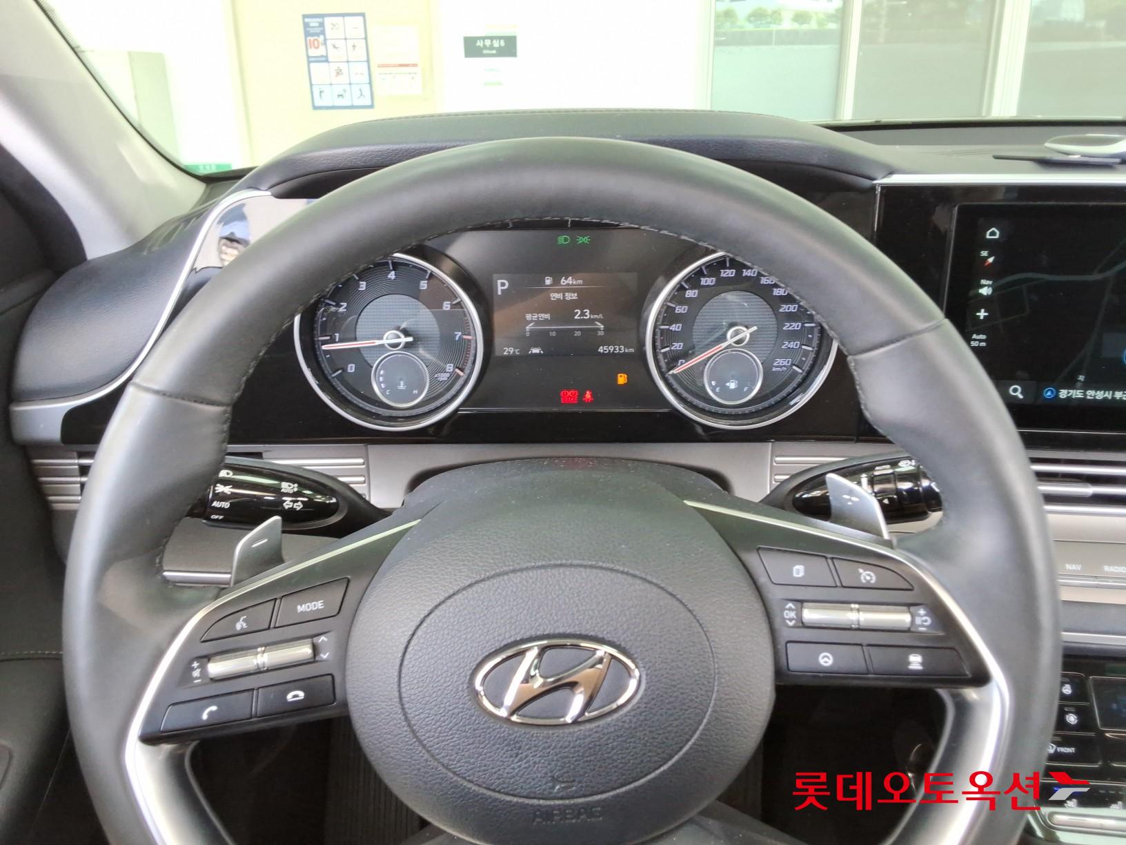 Hyundai Grandeur - 30
