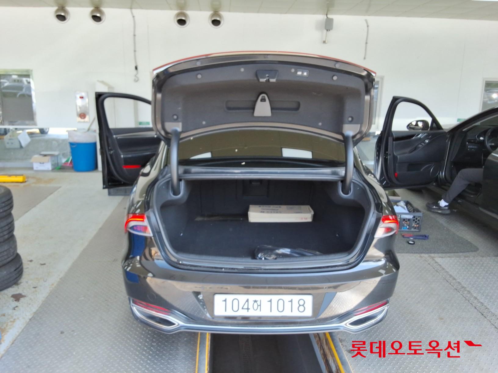 Hyundai Grandeur - 9