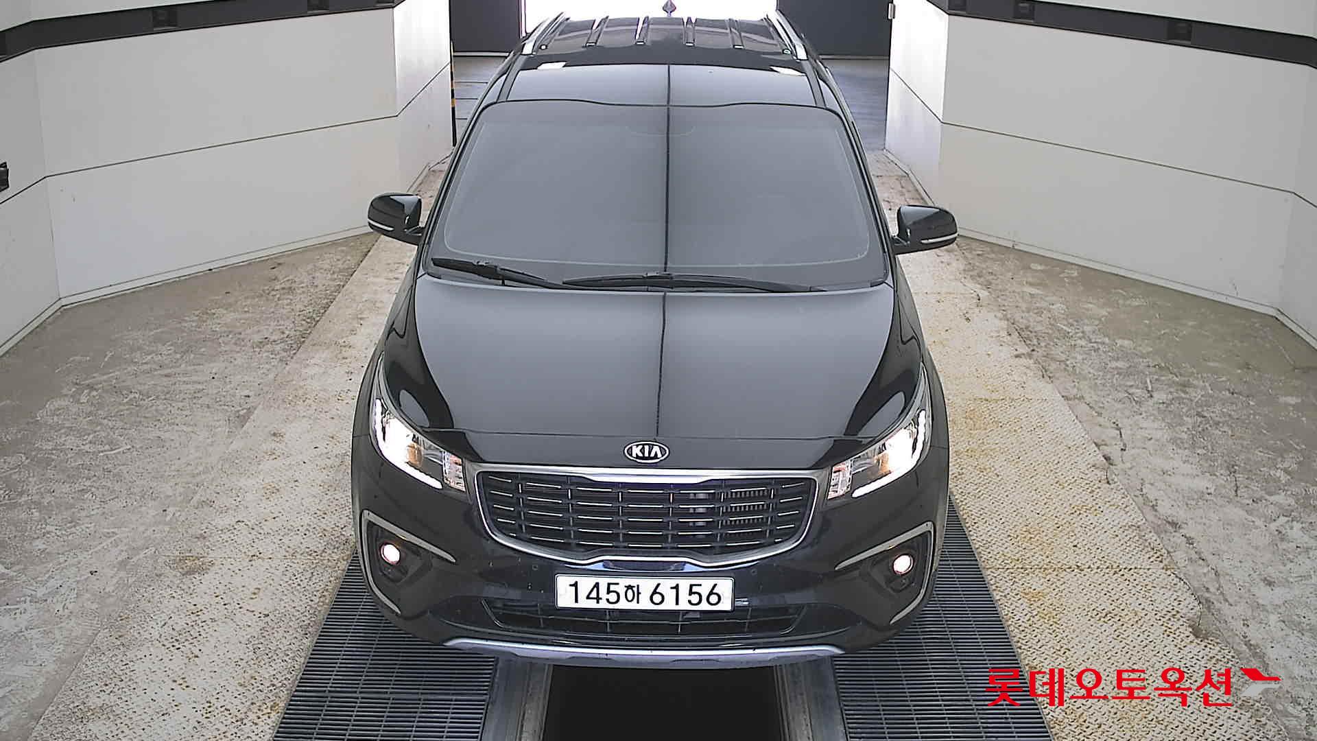 Kia New Carnival