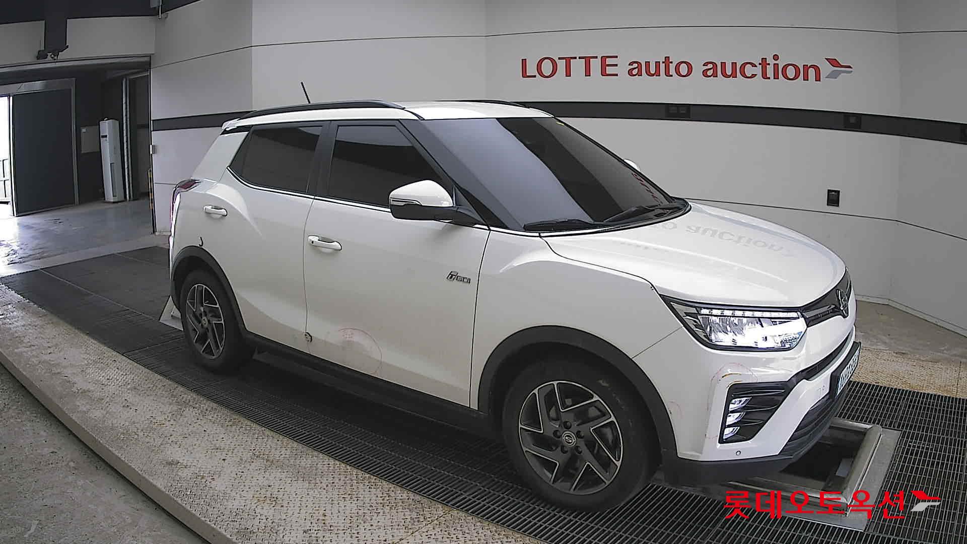 KG Mobility Tivoli - 23