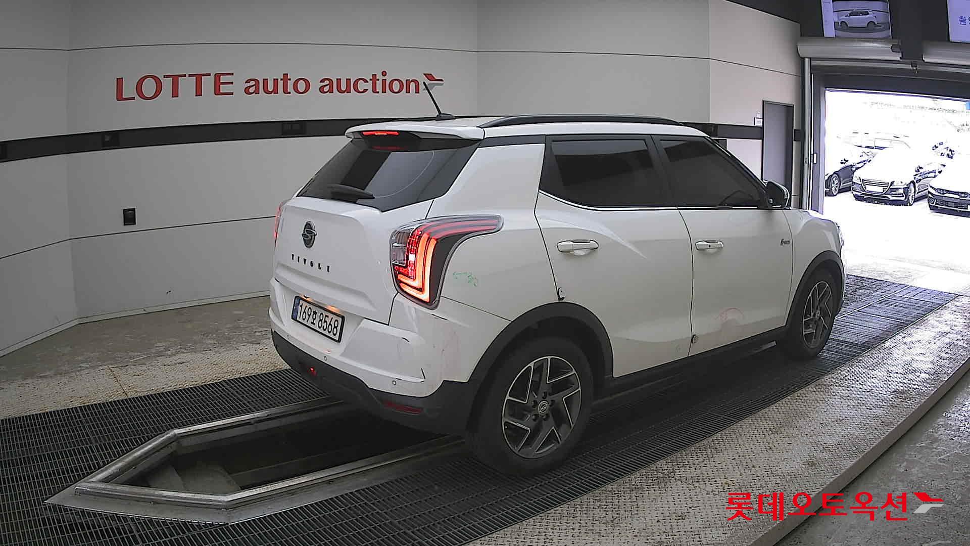 KG Mobility Tivoli - 19