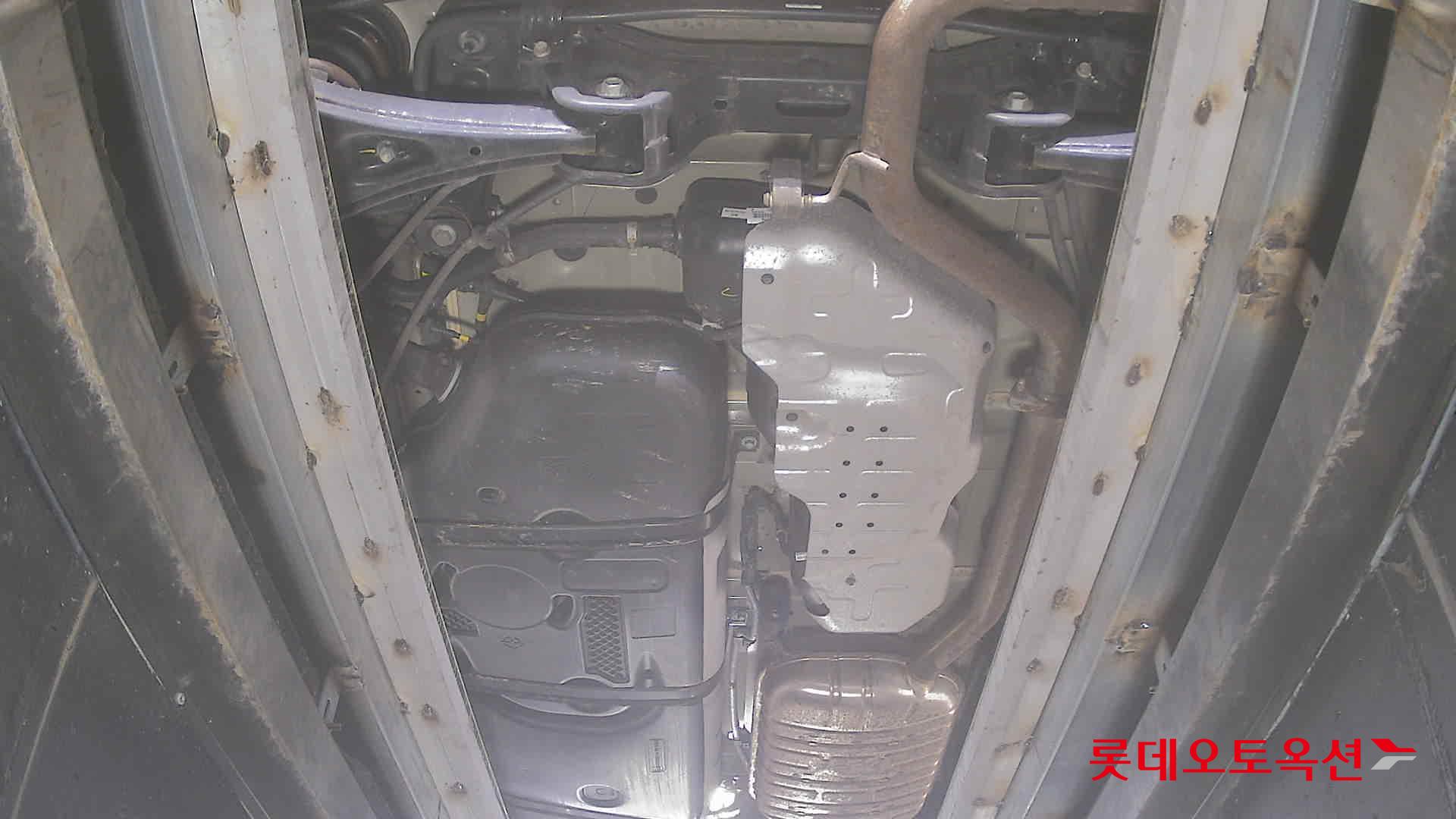 Kia New Carnival - 2