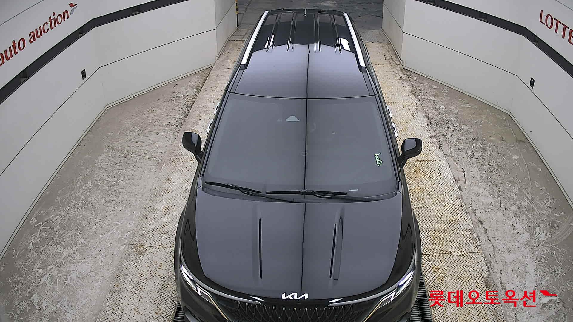 Kia Carnival - 7