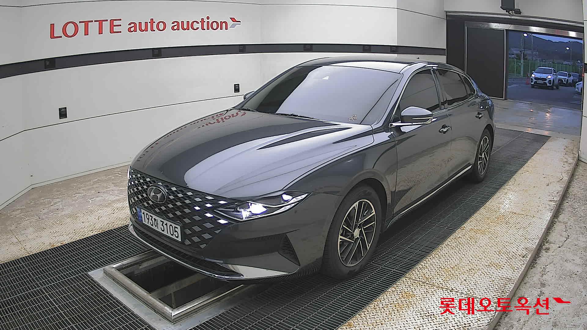 Hyundai Grandeur - 3