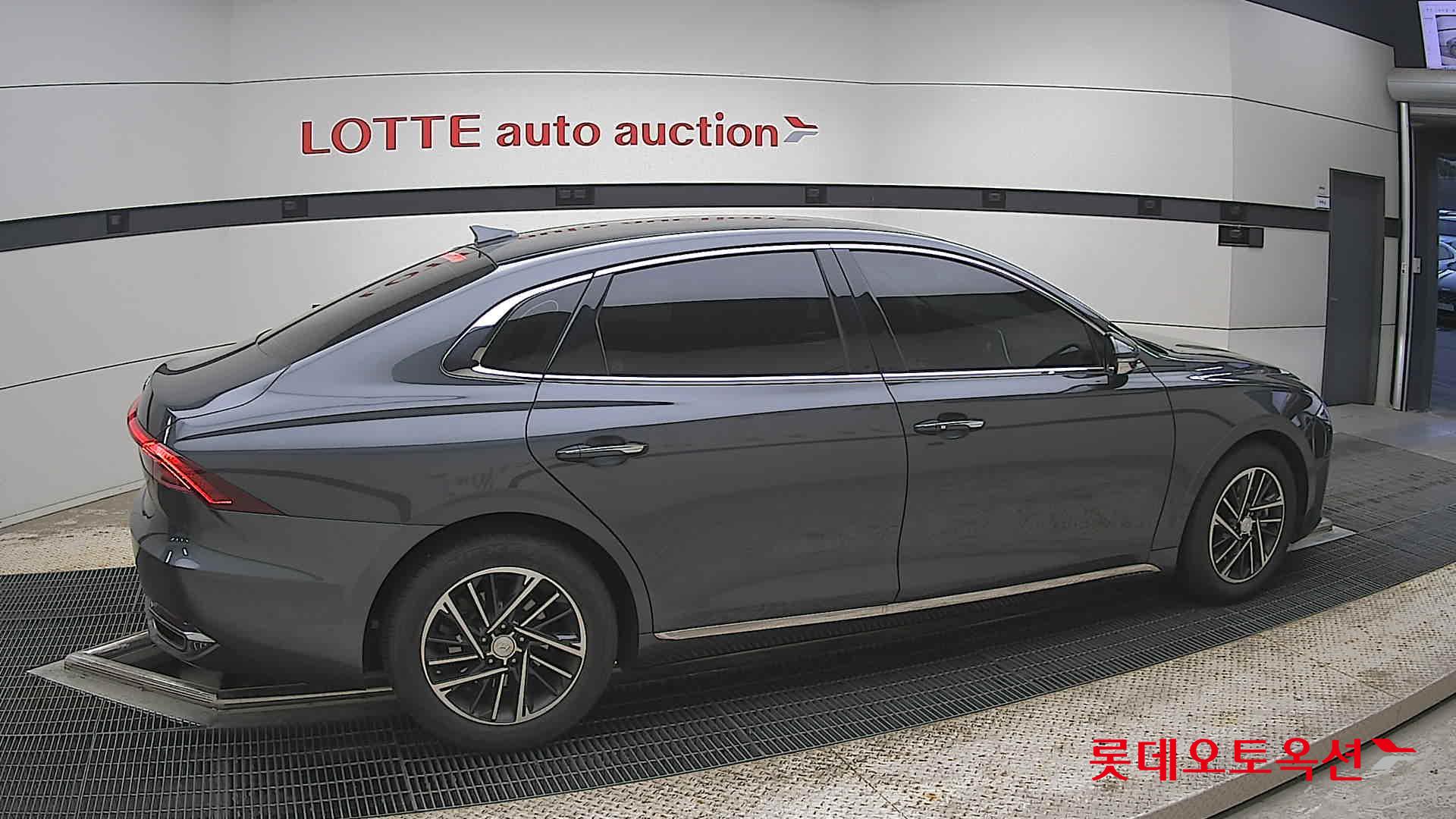 Hyundai Grandeur - 20