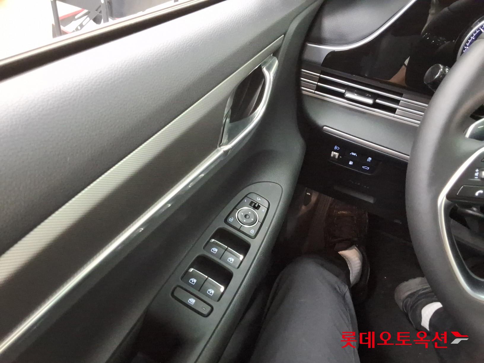 Hyundai Grandeur - 29