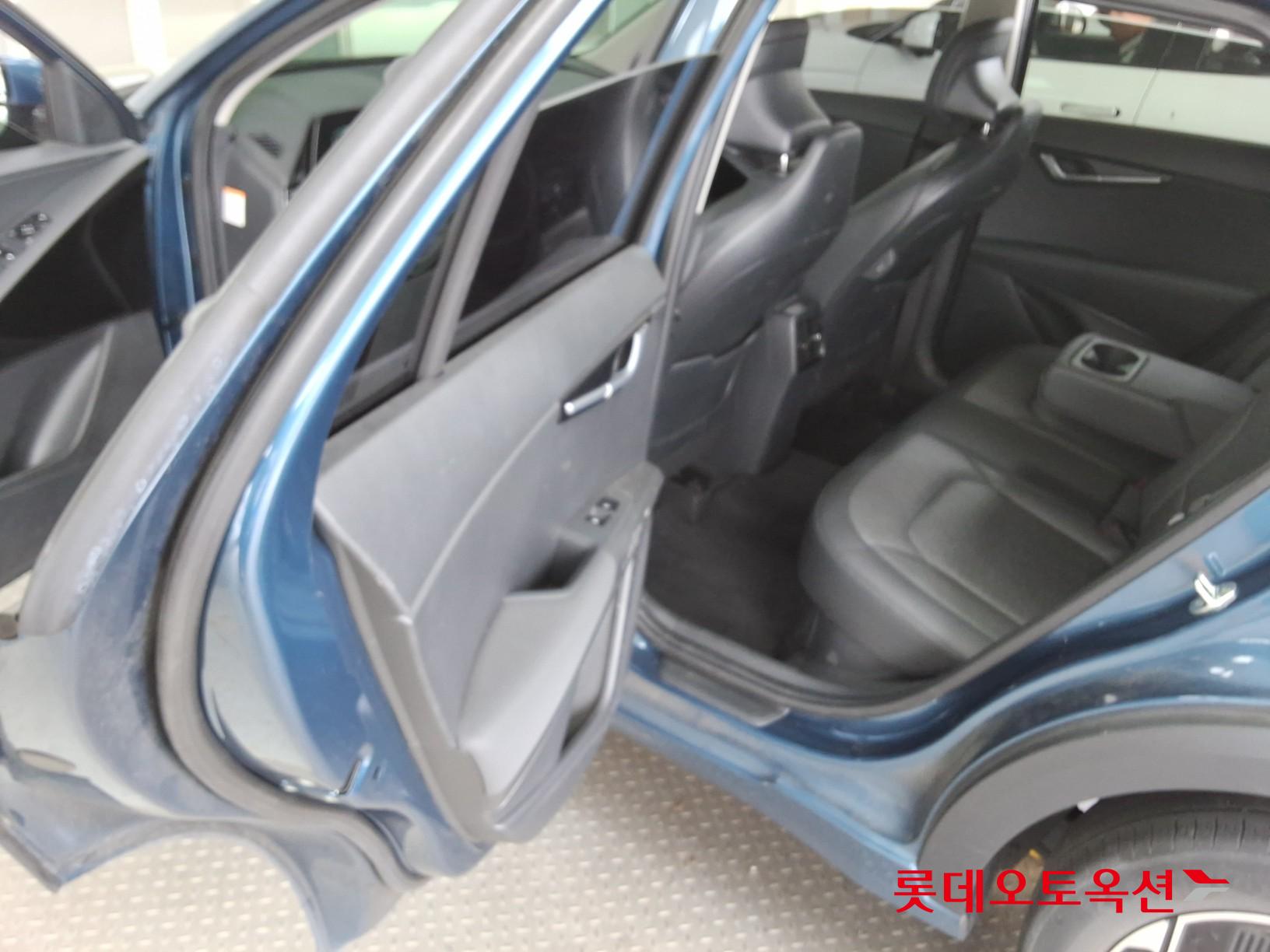 Kia Niro - 38