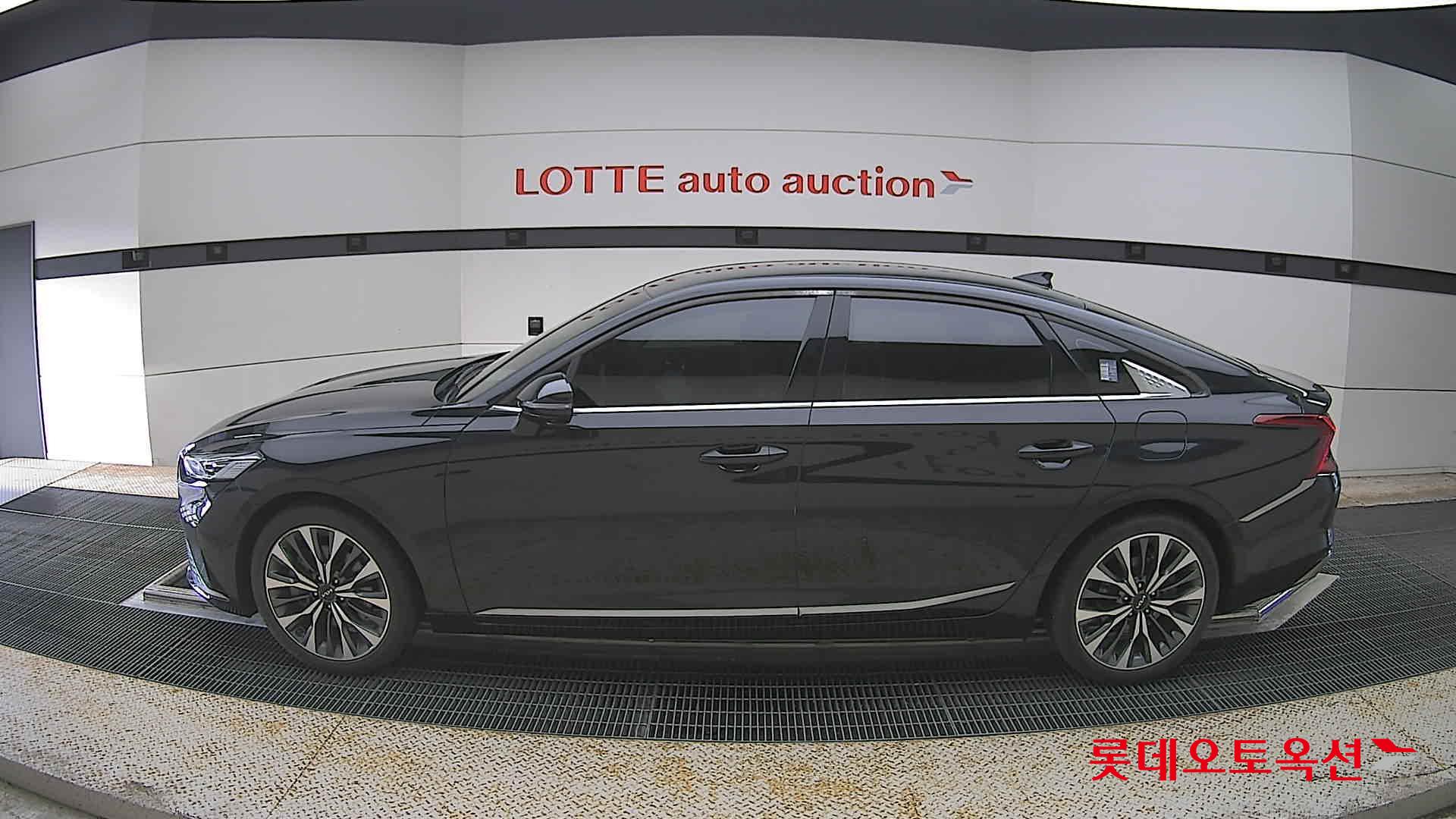 Kia K8 - 13