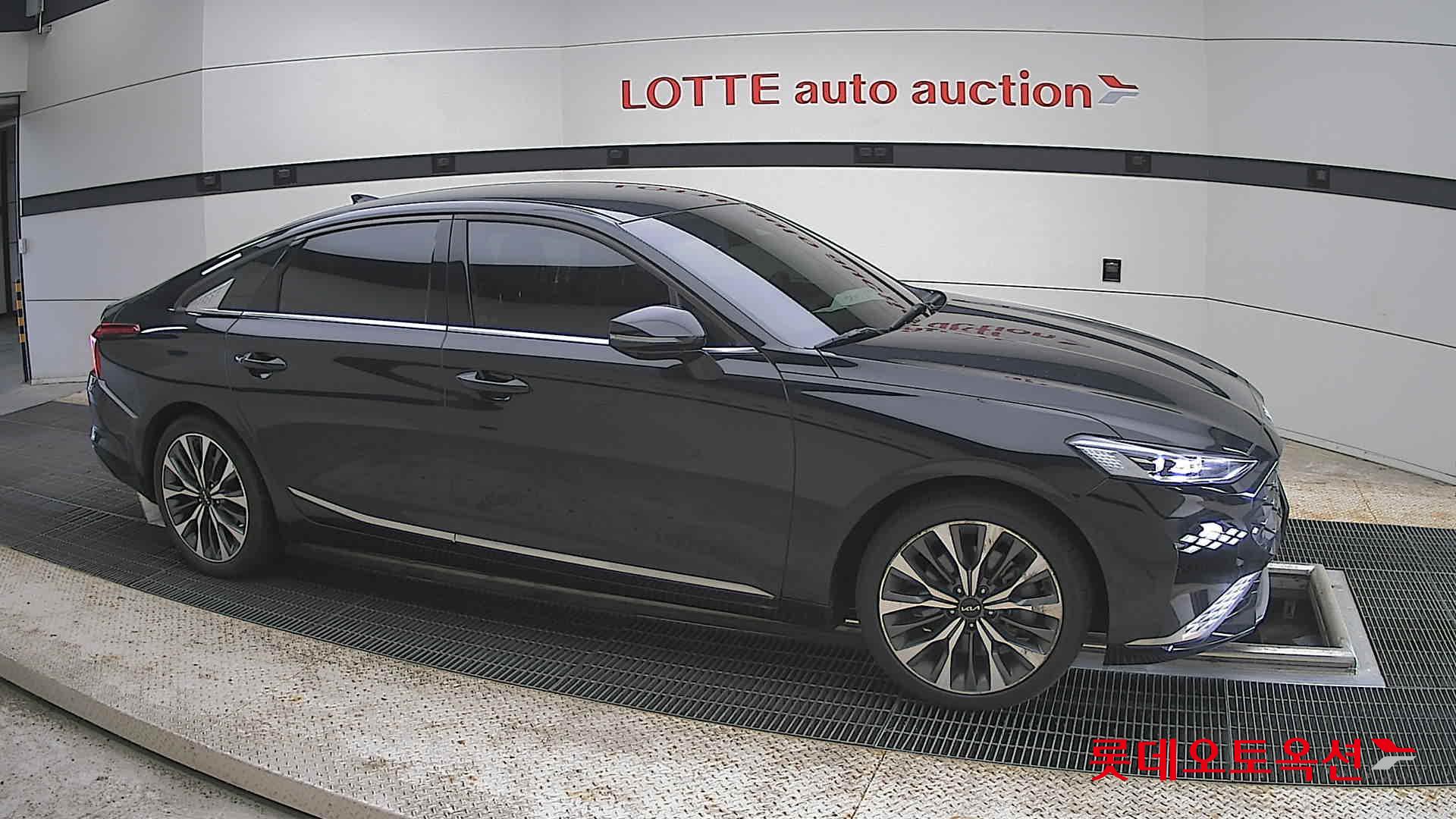 Kia K8 - 22