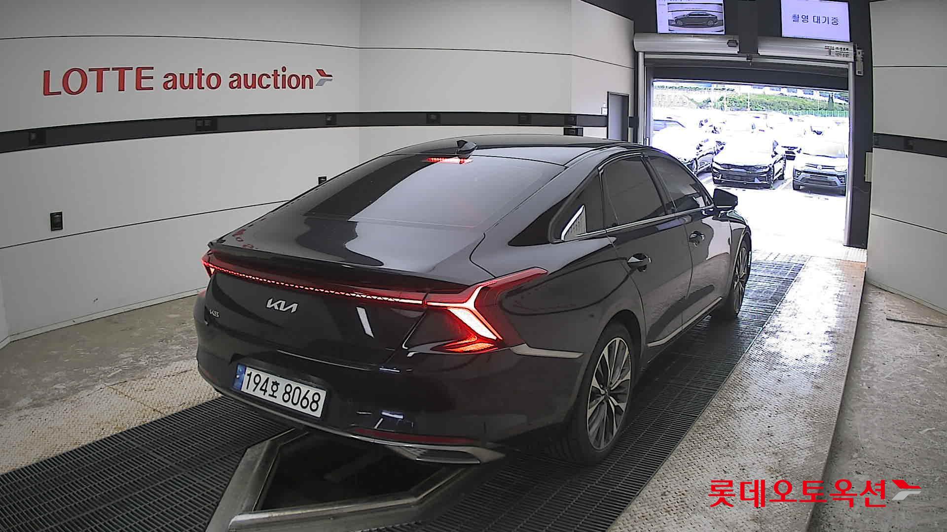 Kia K8 - 18