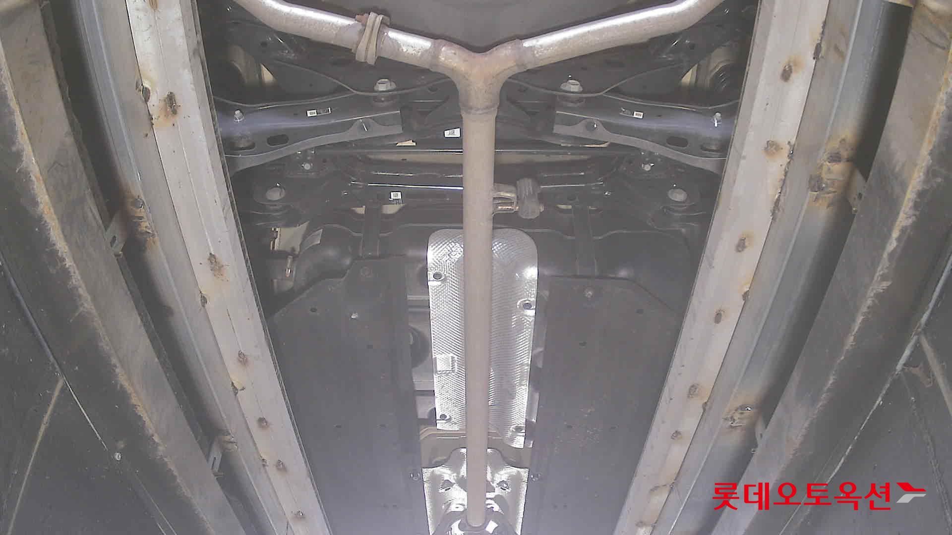 Kia K8 - 2