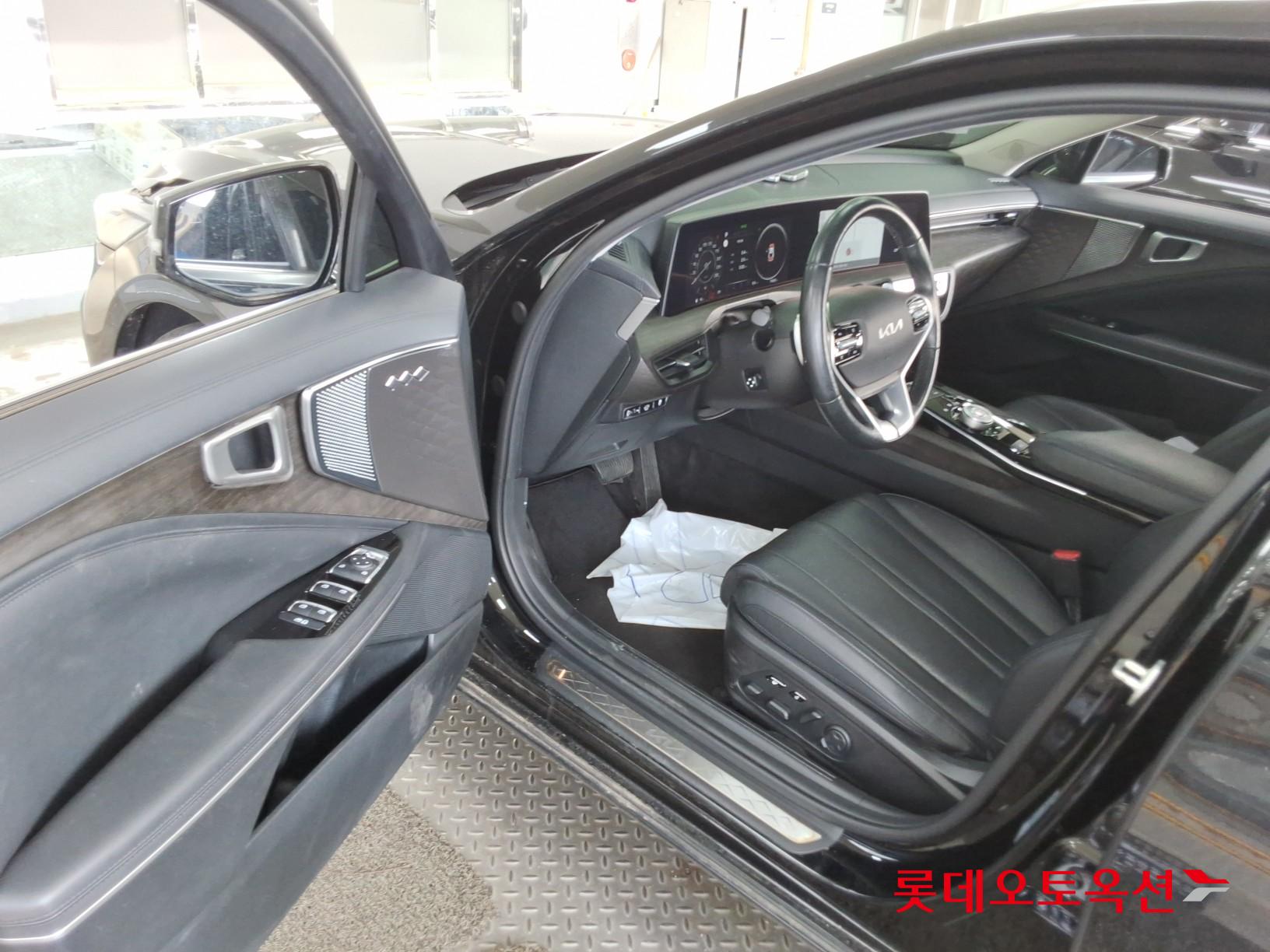 Kia K8 - 35