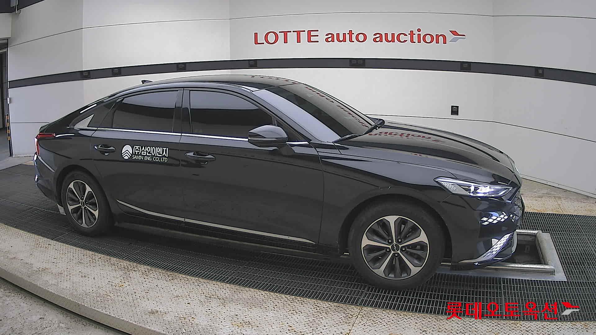 Kia K8 - 22