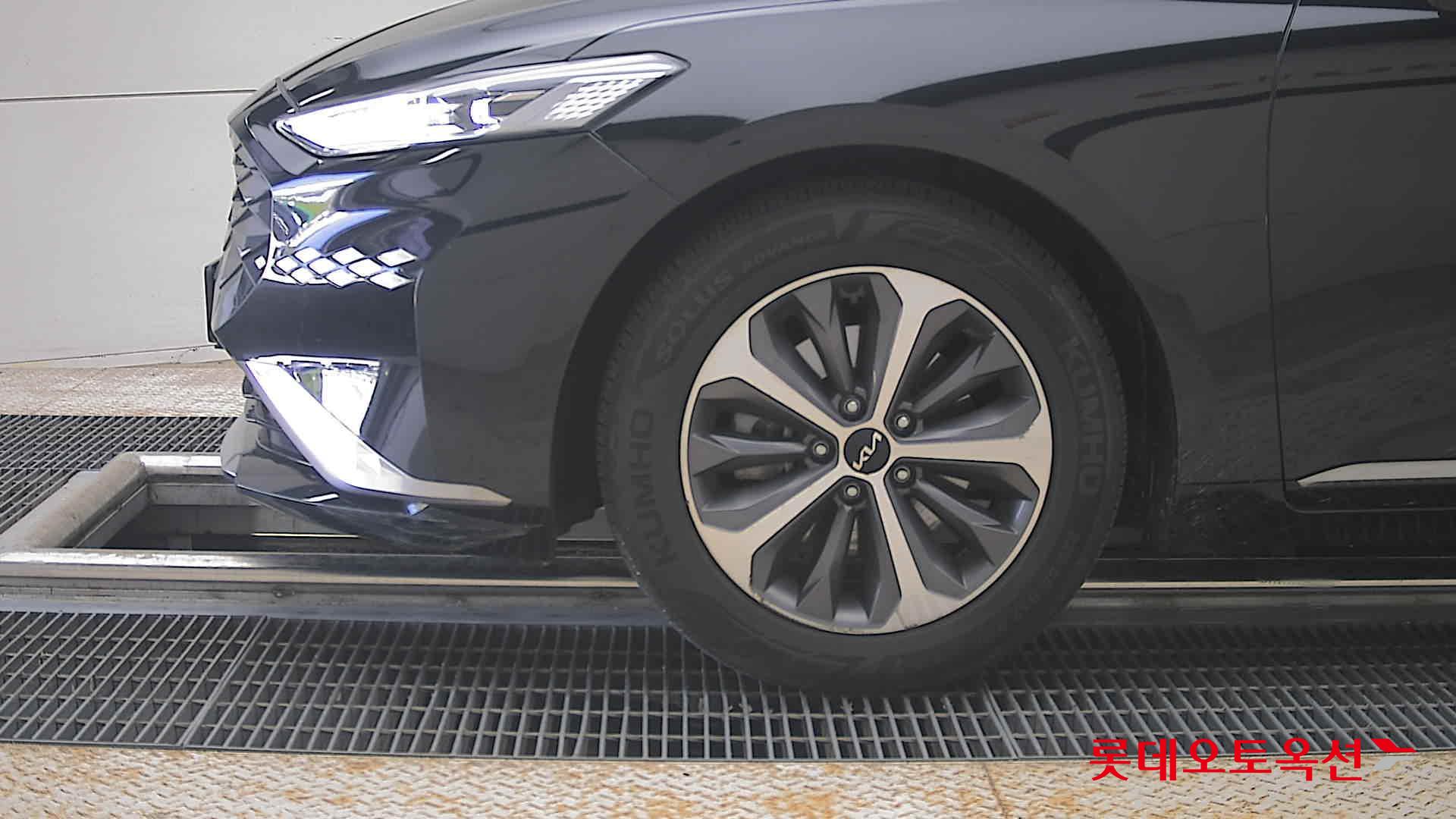 Kia K8 - 25