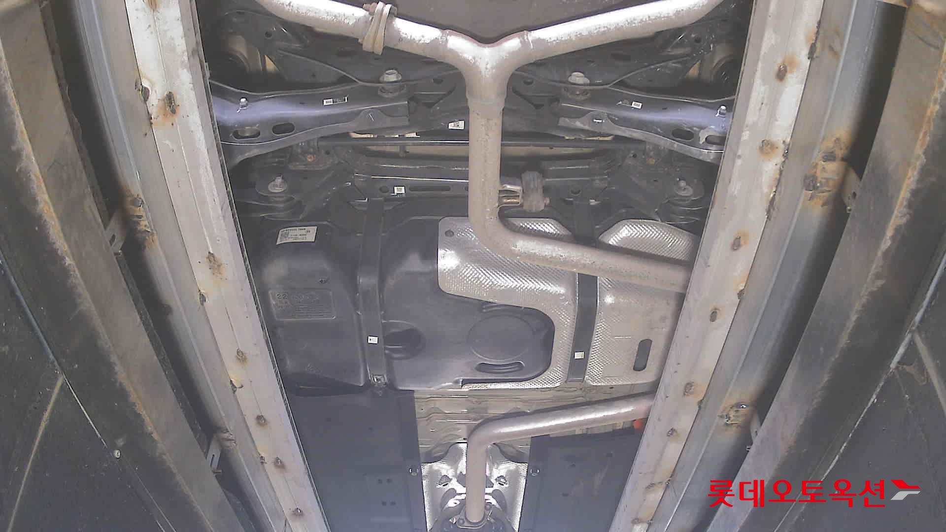 Kia K8 - 2