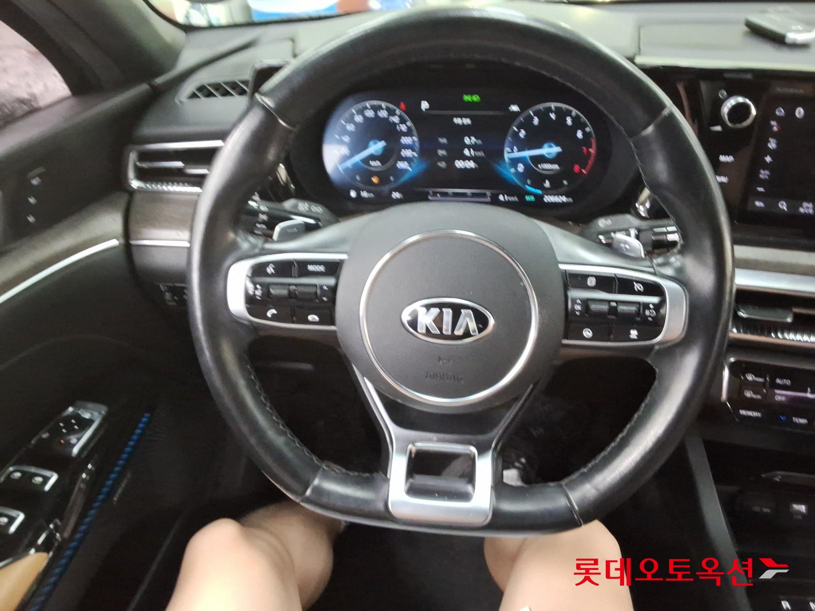 2020 - kia k5