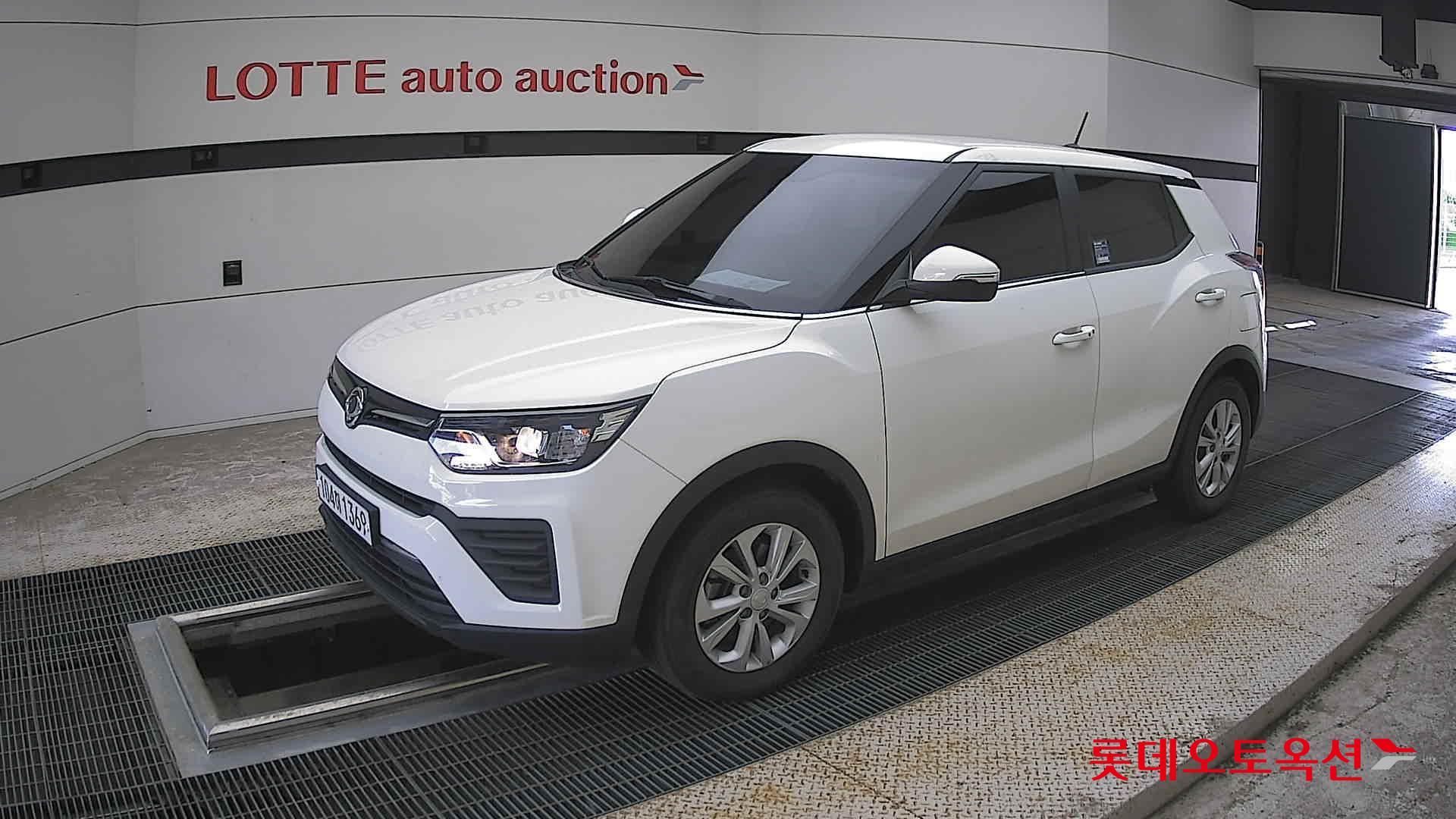 KG Mobility Tivoli - 11