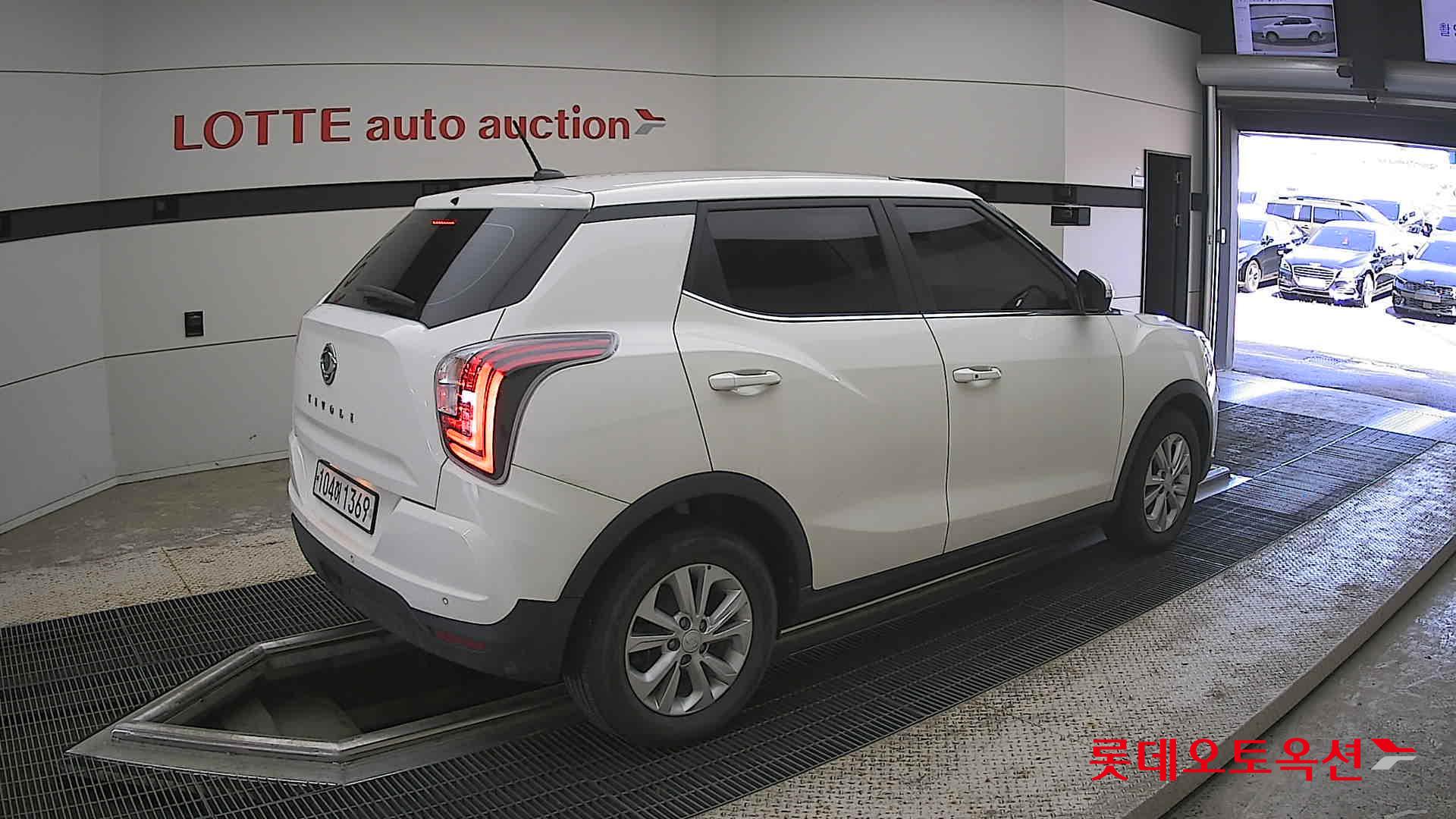 KG Mobility Tivoli - 19