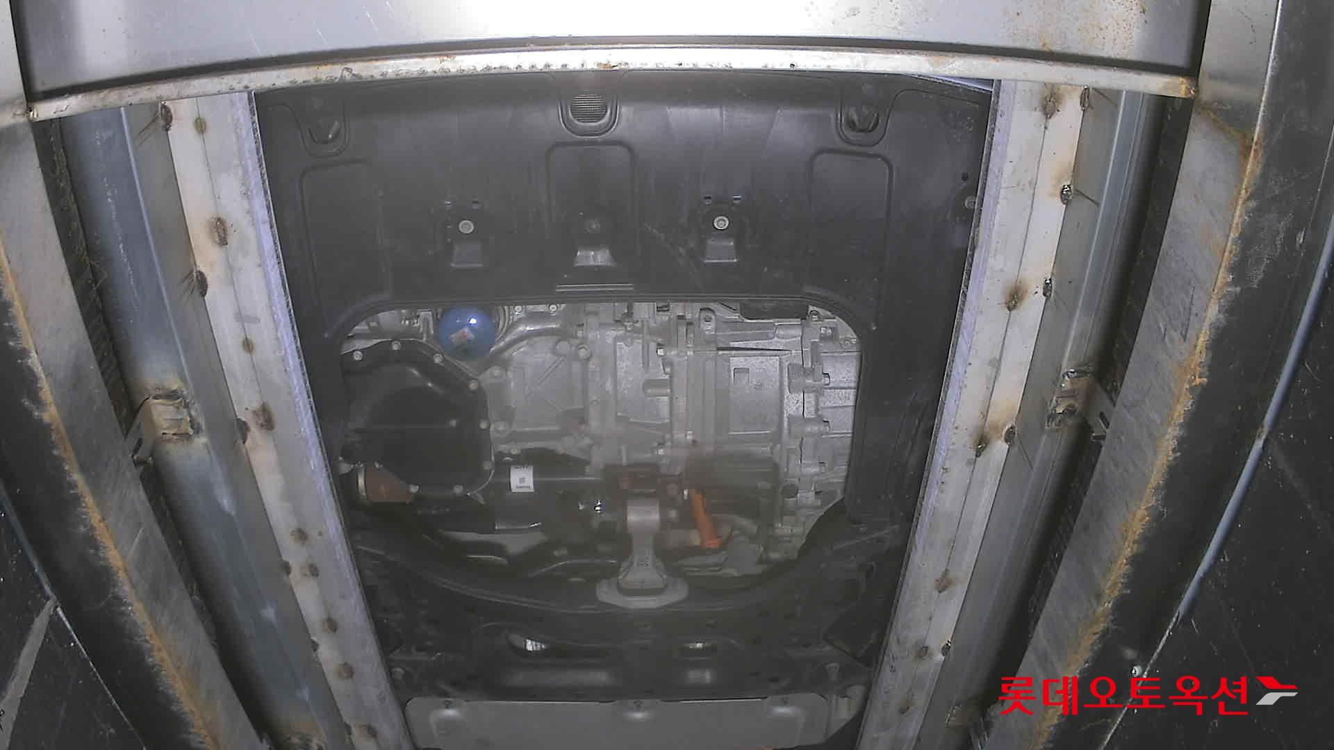Hyundai Elantra - 8