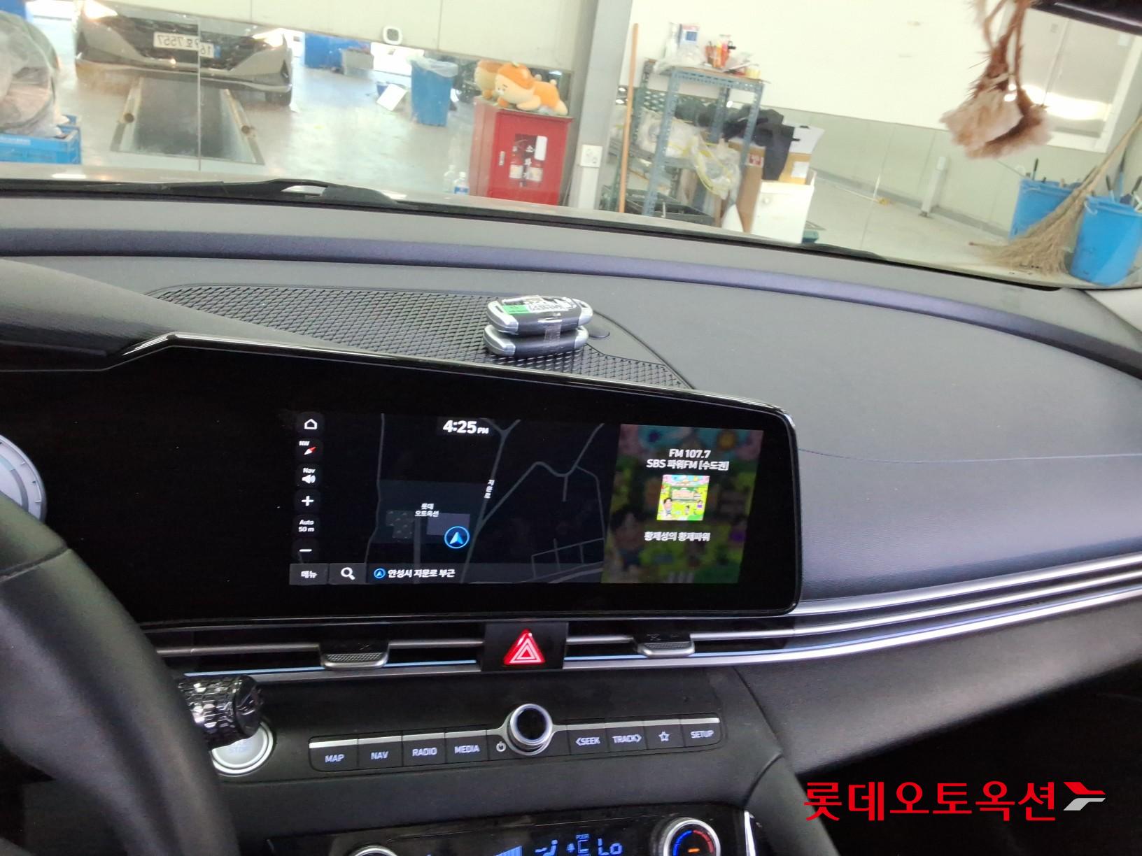 Hyundai Elantra - 33