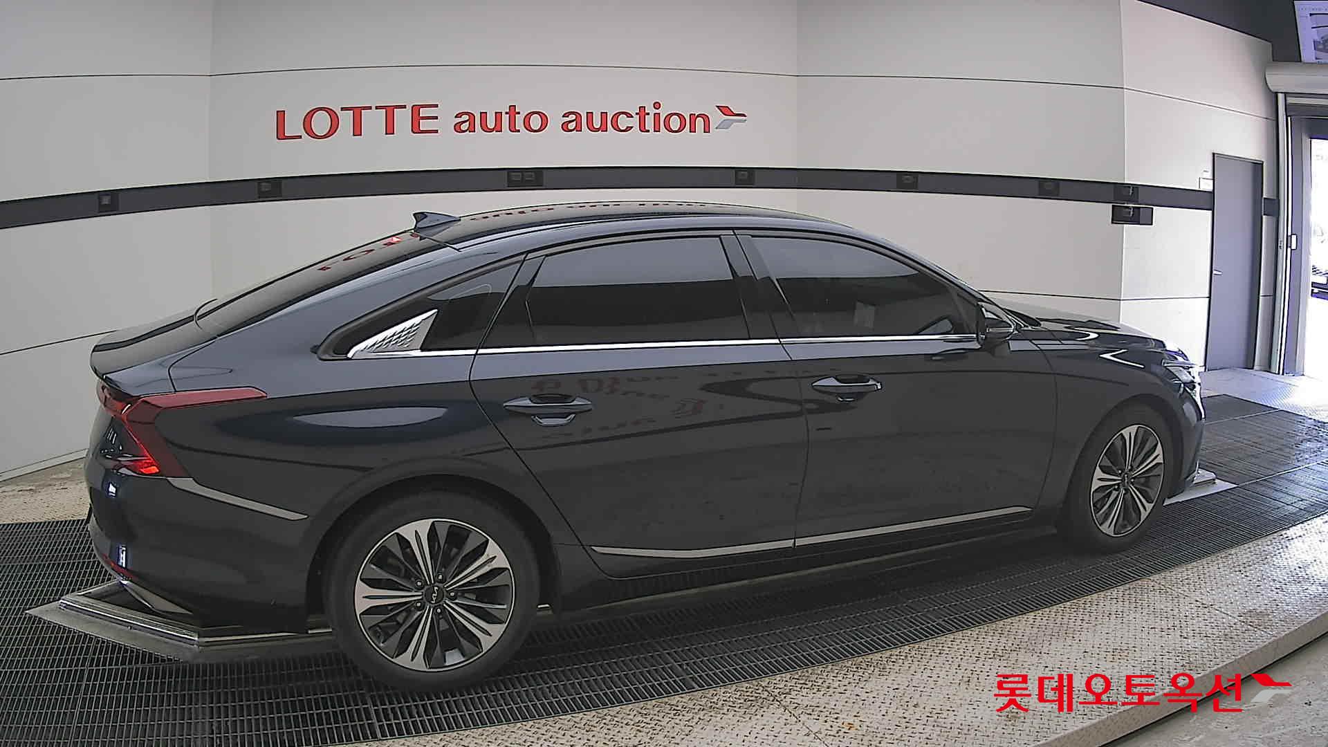 Kia K8 - 20