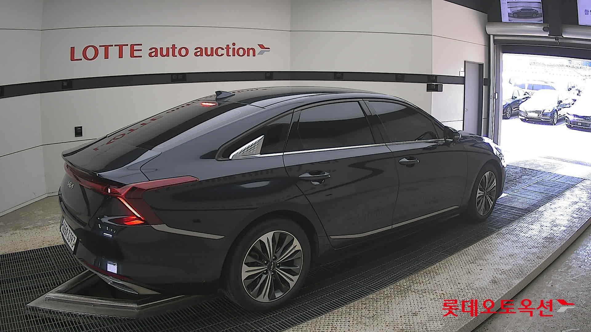 Kia K8 - 19