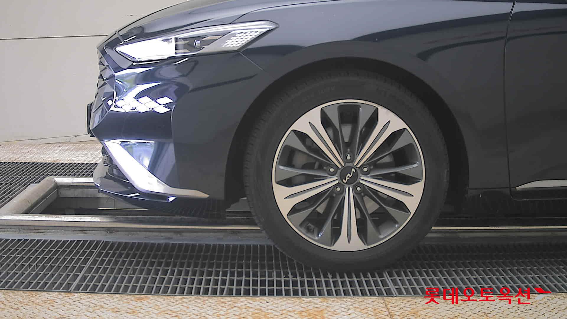 Kia K8 - 25