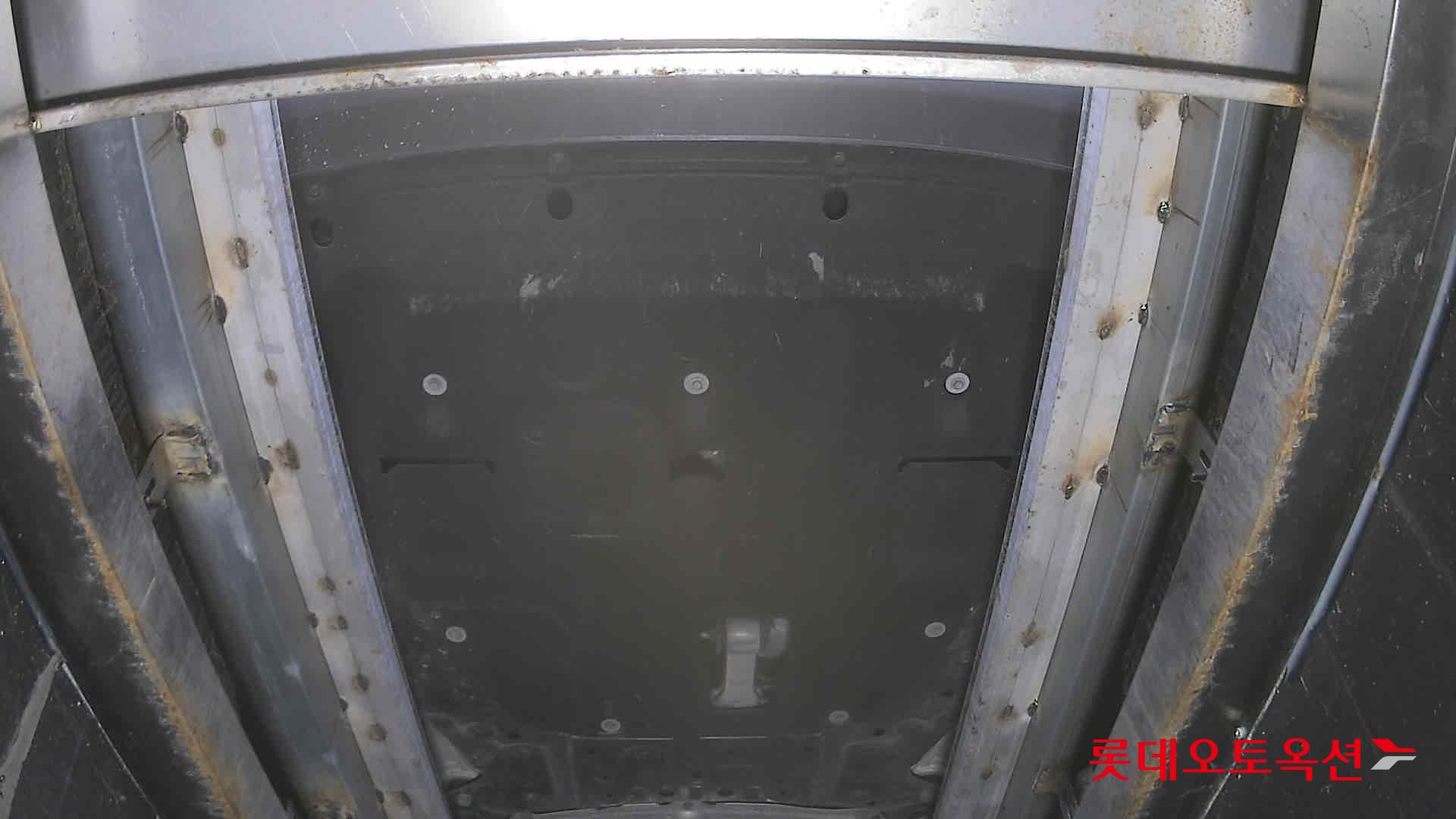 Kia K8 - 8