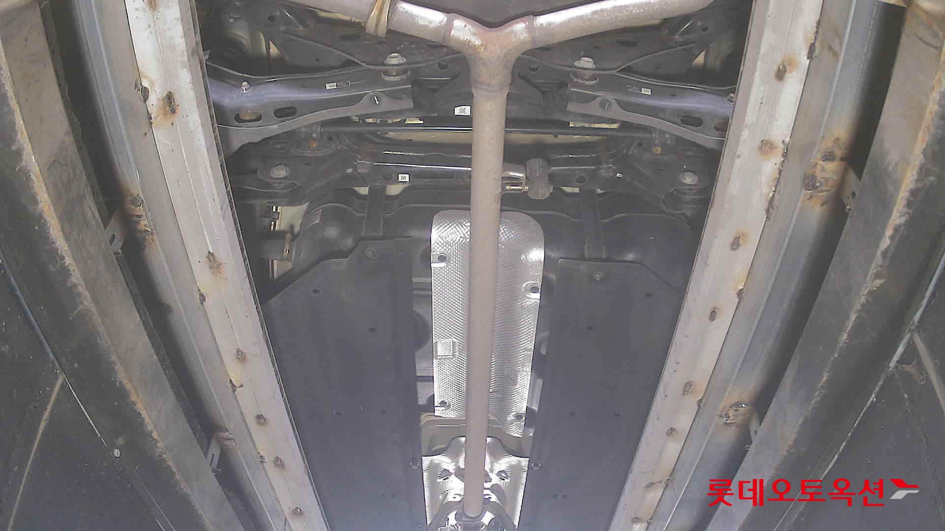 Kia K8 - 2