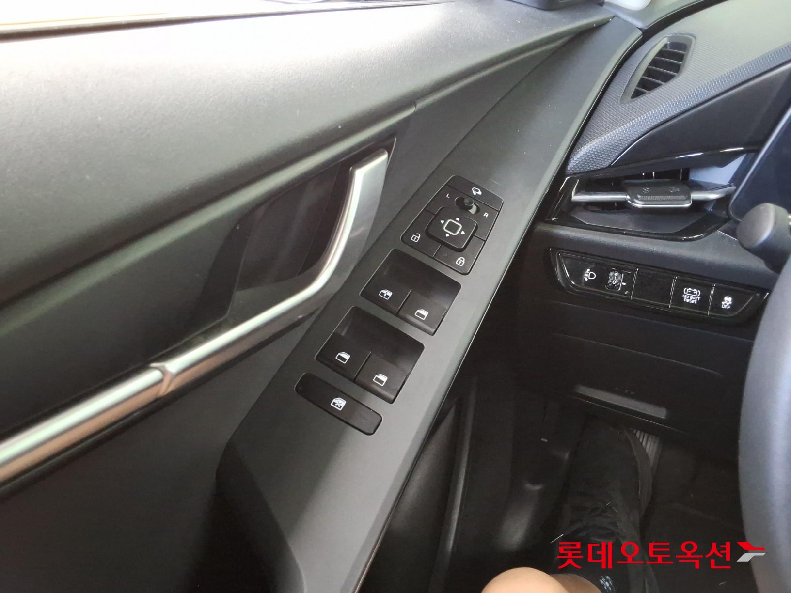 Kia Niro - 29