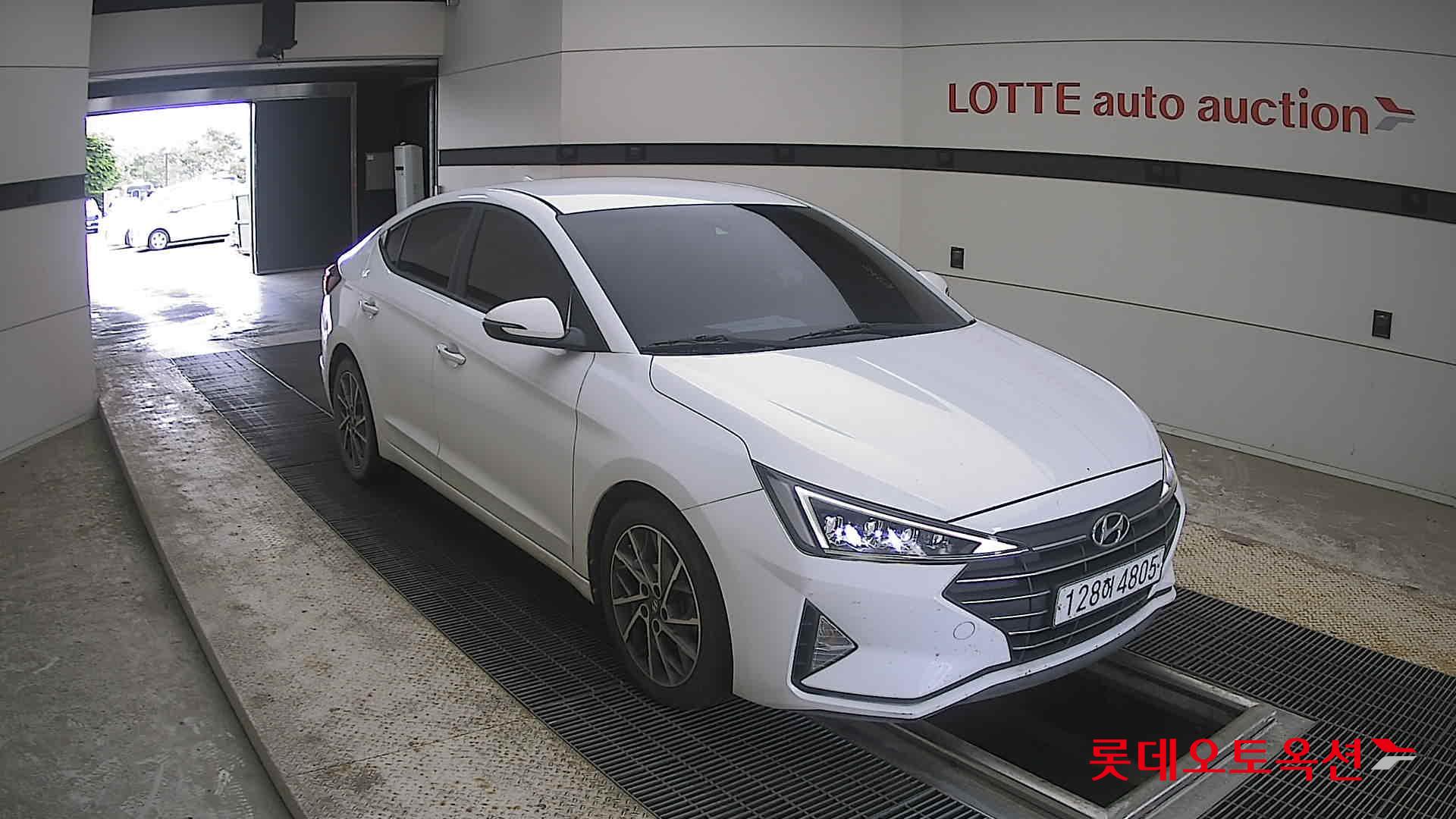 2020 - hyundai avante
