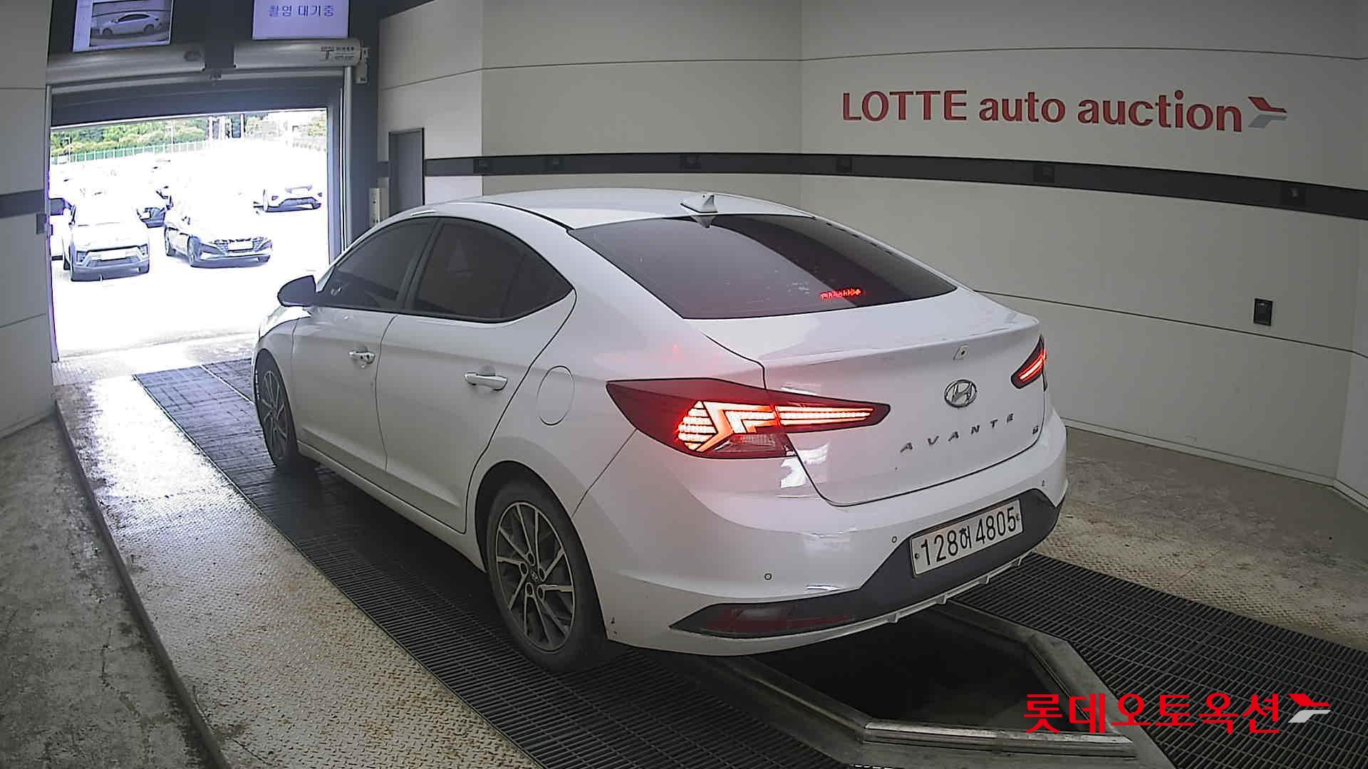 2020 - hyundai avante