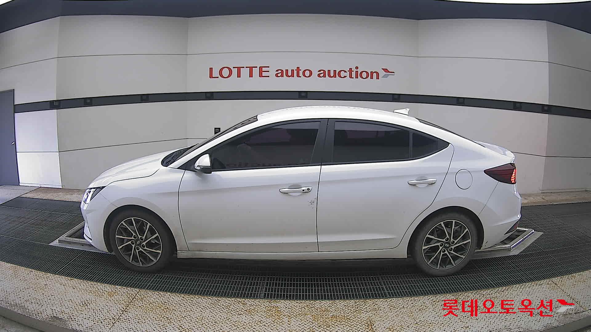 2020 - hyundai avante