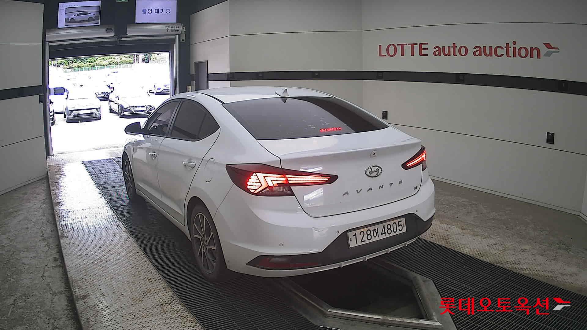2020 - hyundai avante
