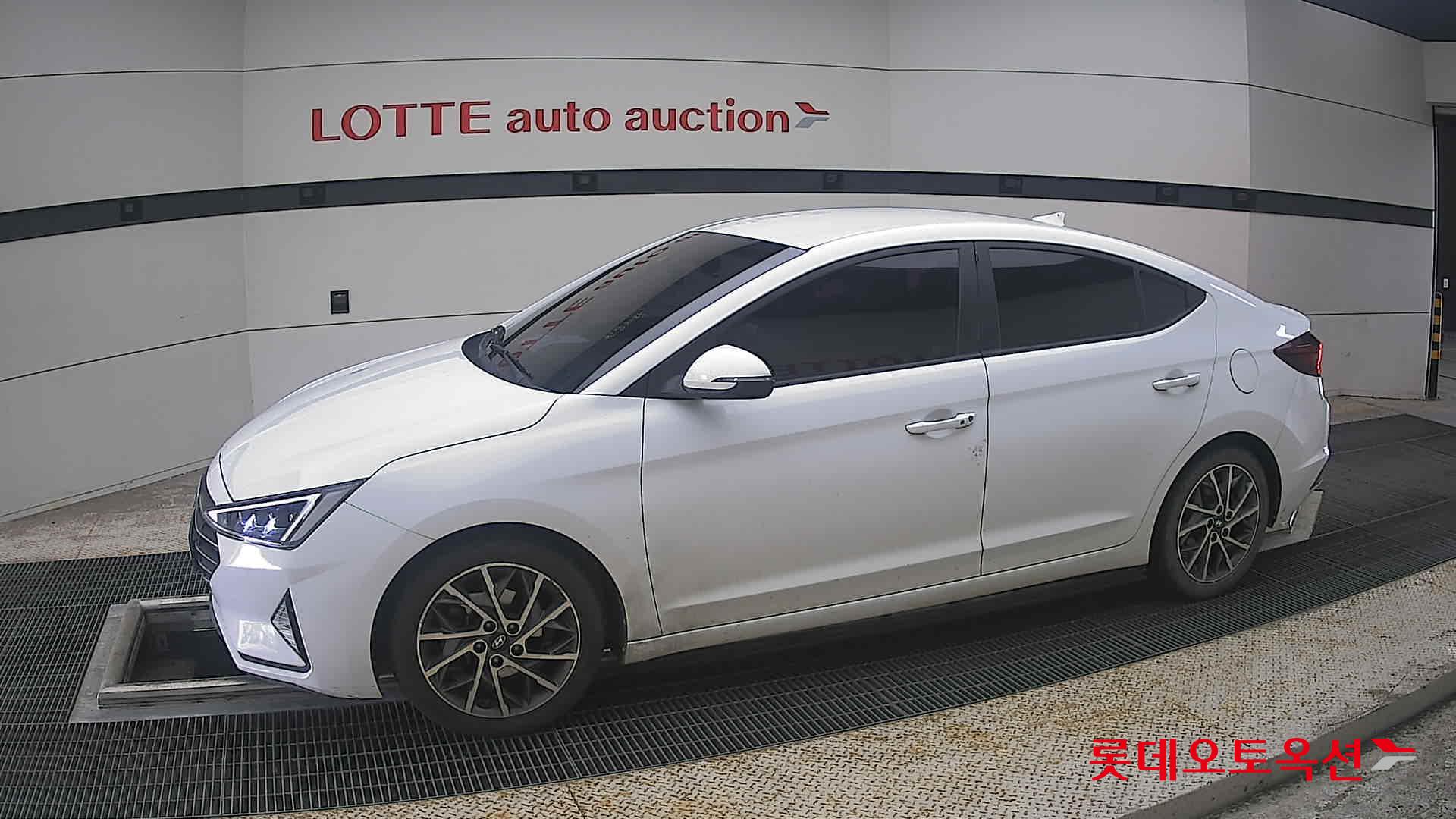 2020 - hyundai avante