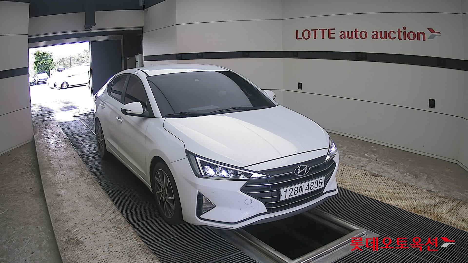 2020 - hyundai avante