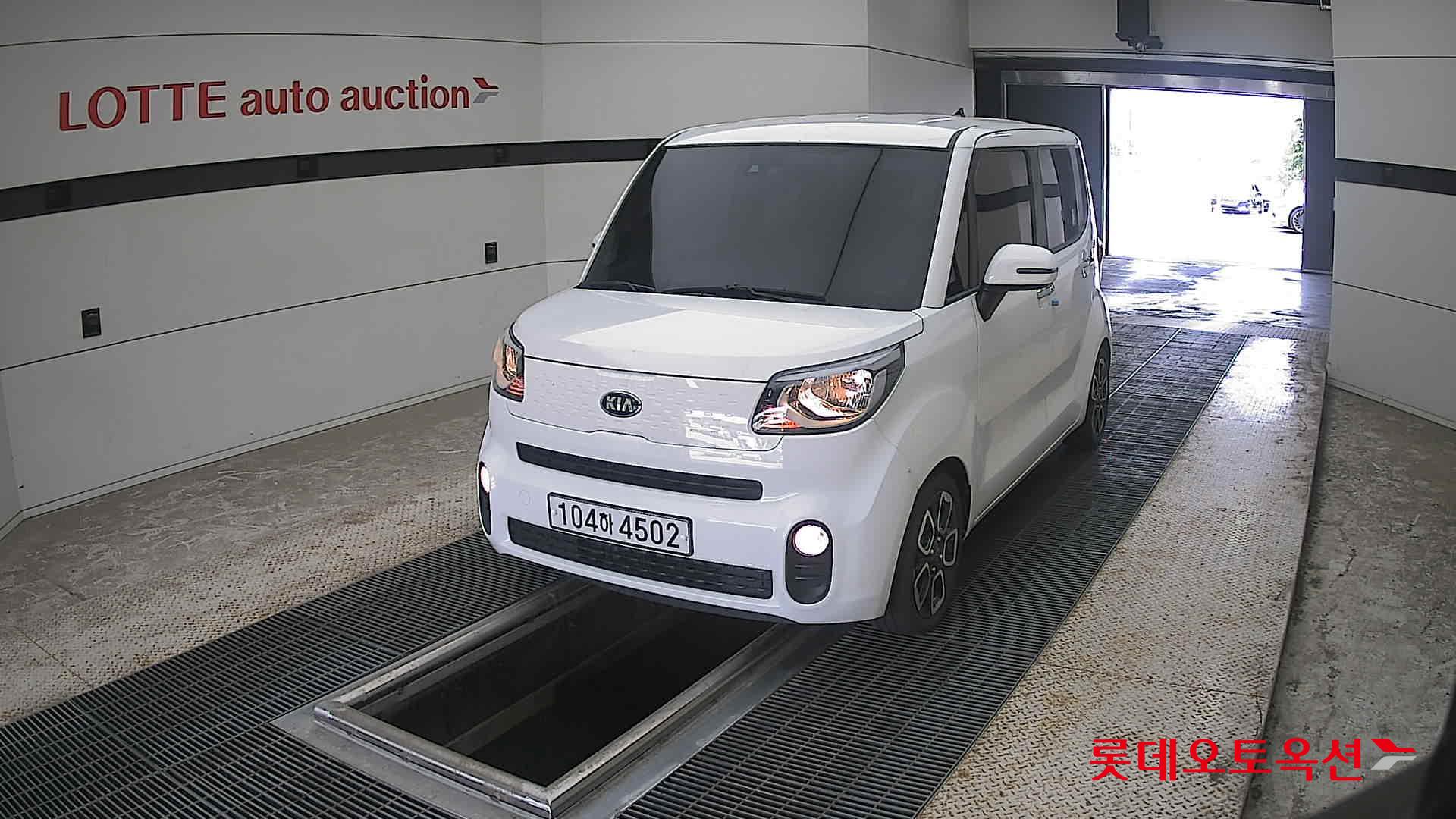 2020 - kia ray