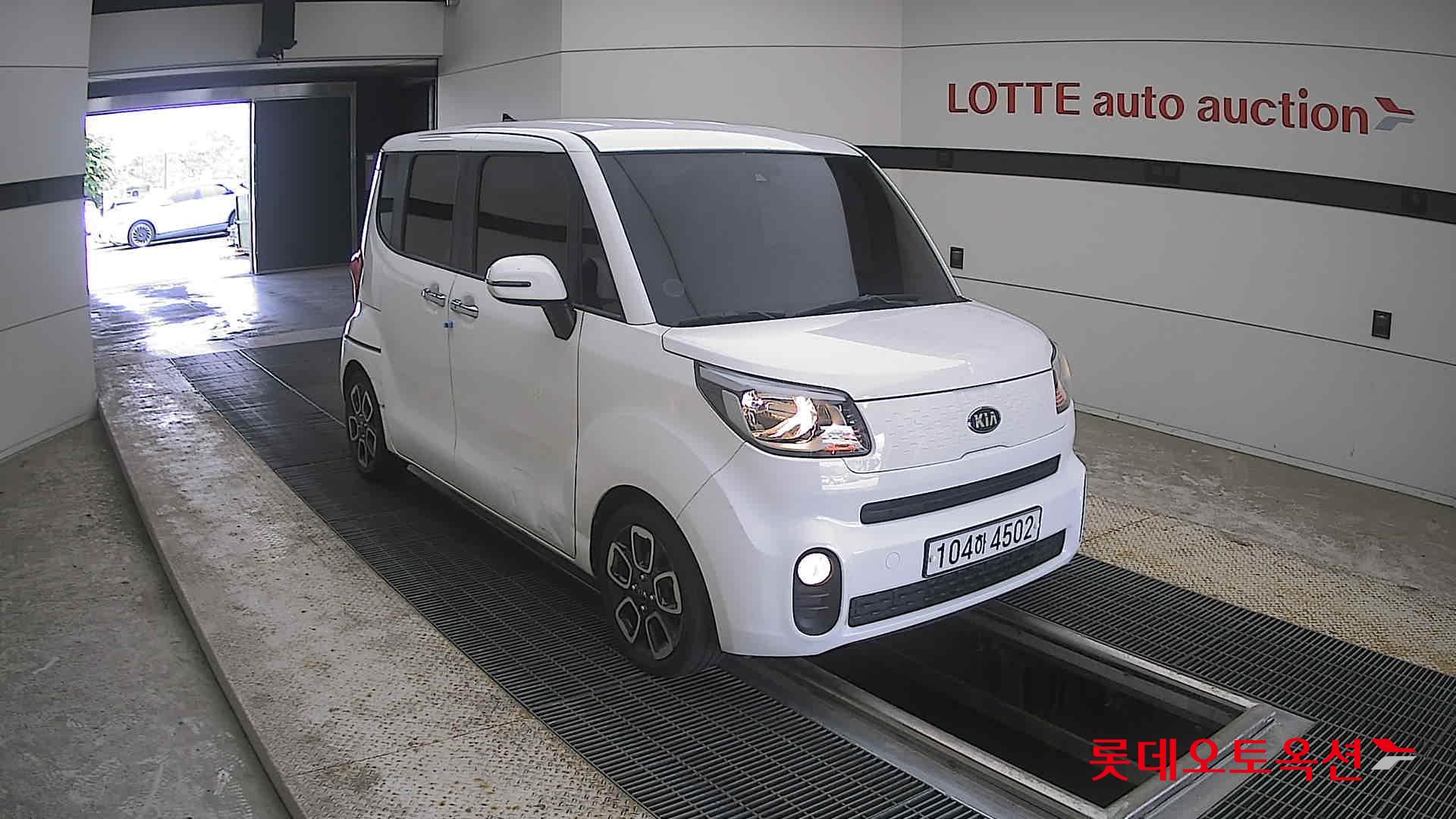 2020 - kia ray