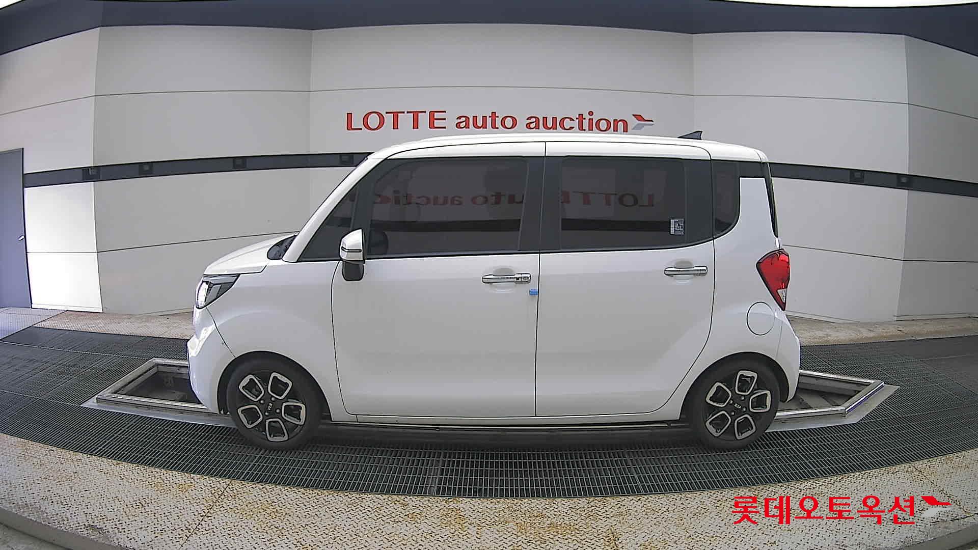 2020 - kia ray
