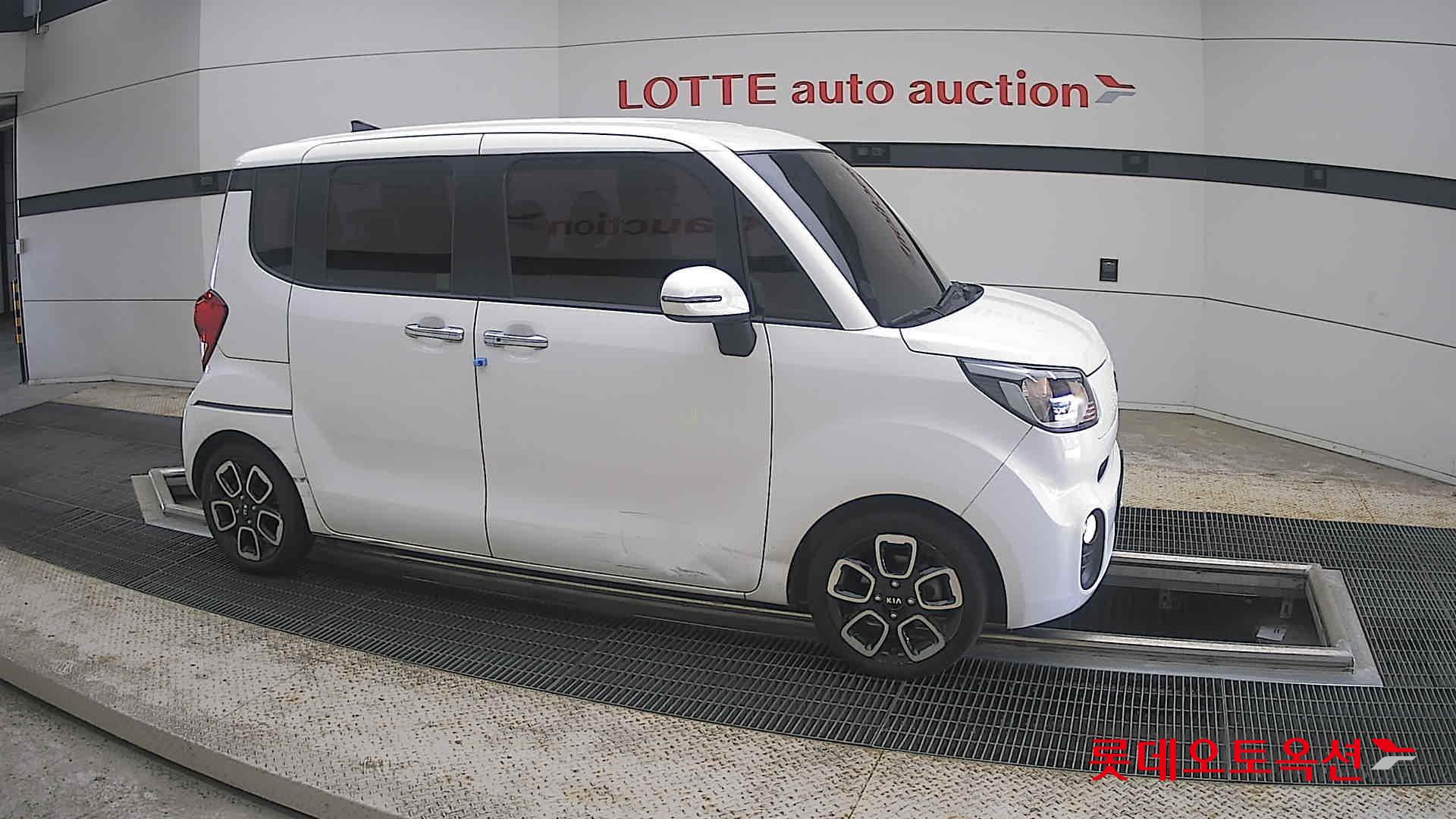 2020 - kia ray