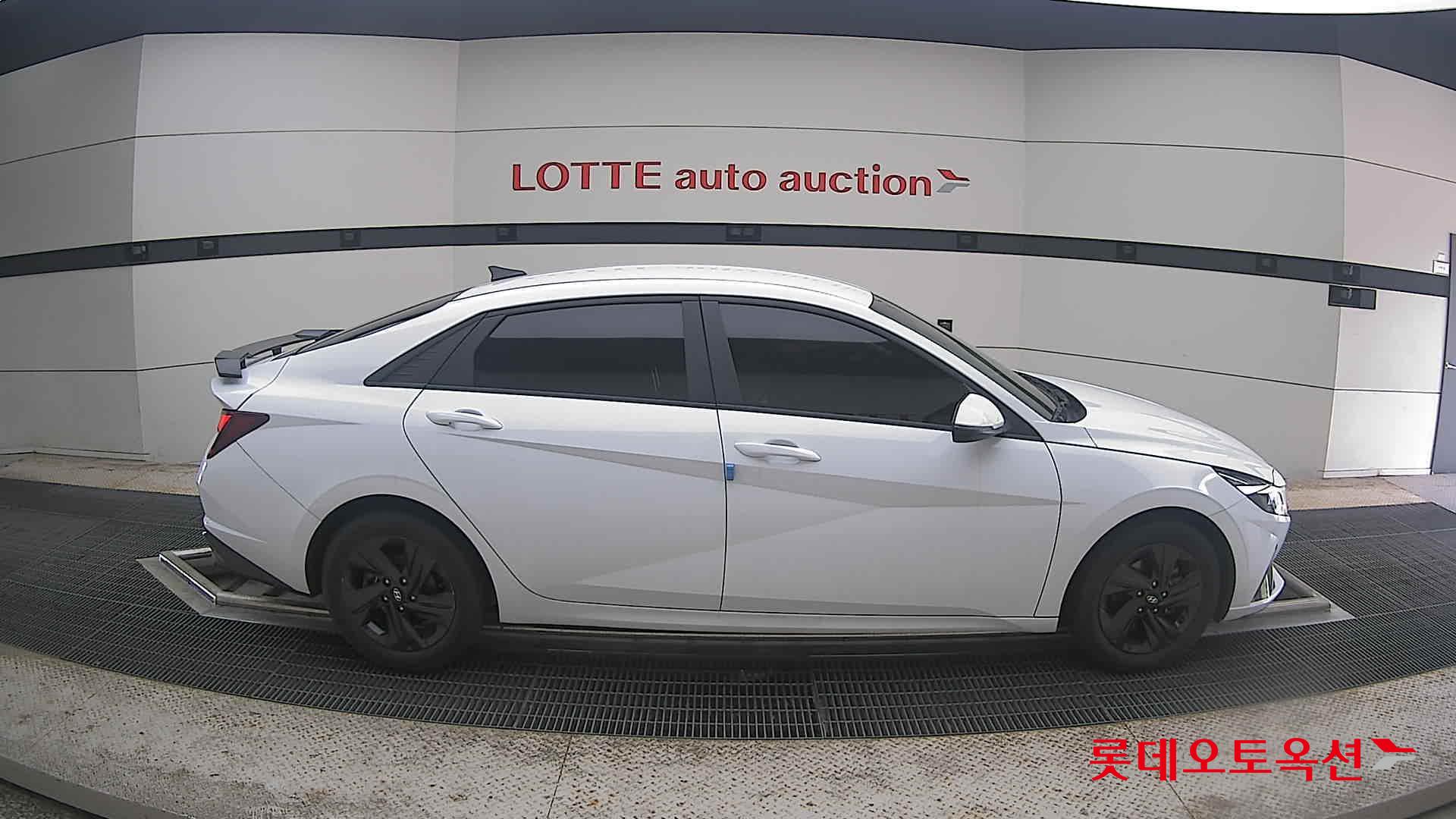 2023 - hyundai avante