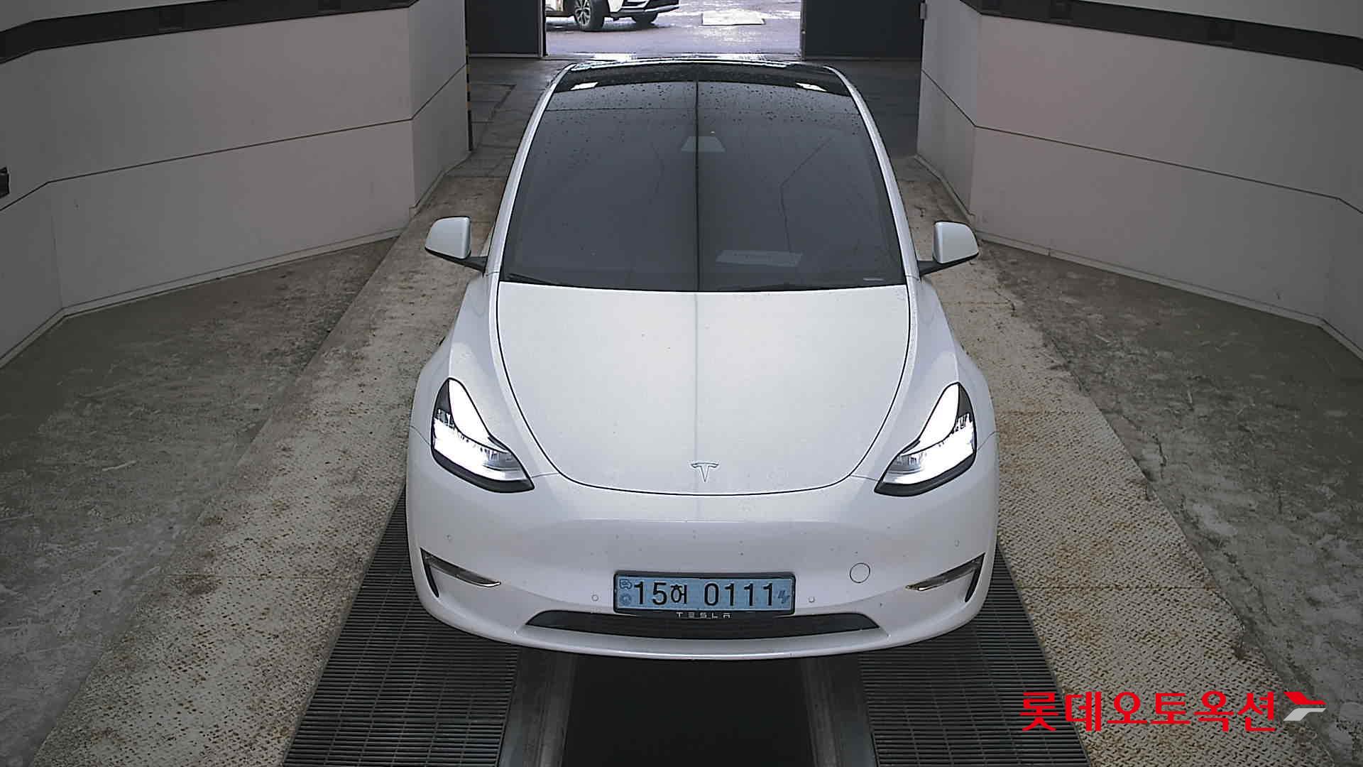 TESLA MODEL Y RANGE (E)