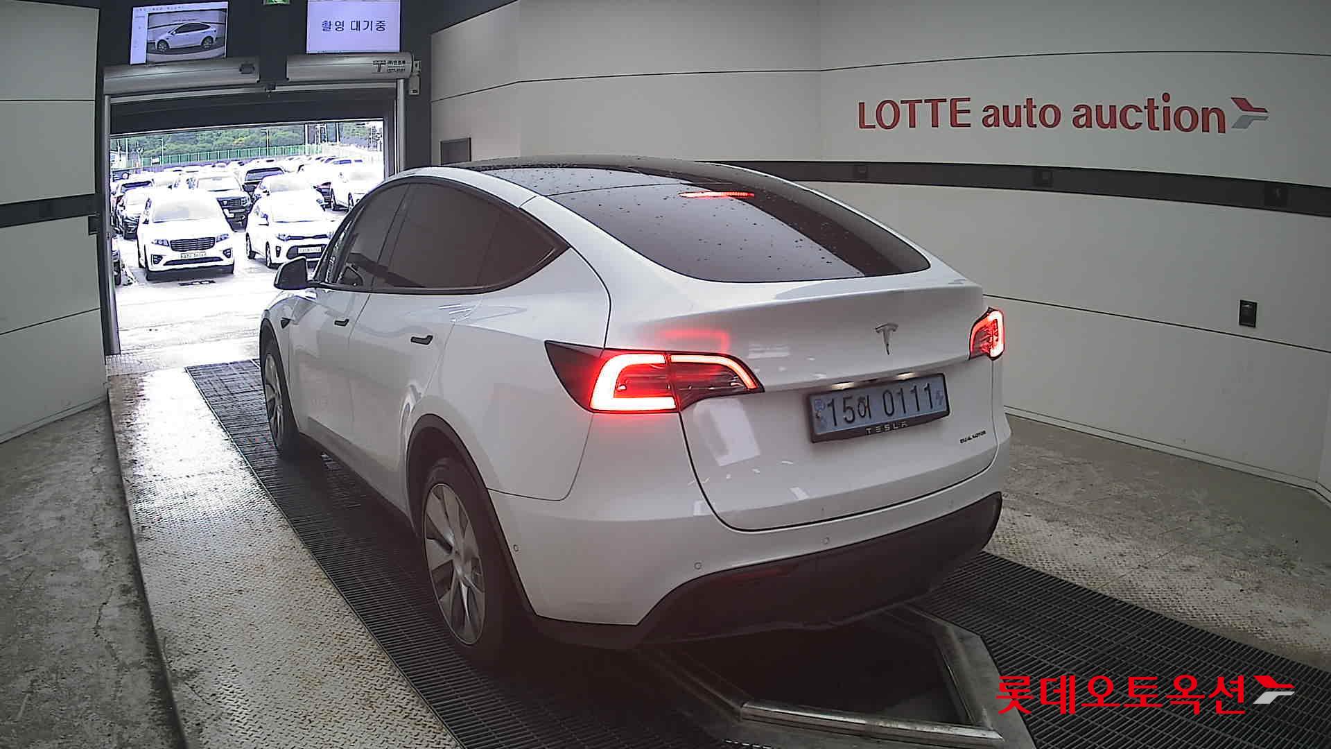 2022 - tesla model y