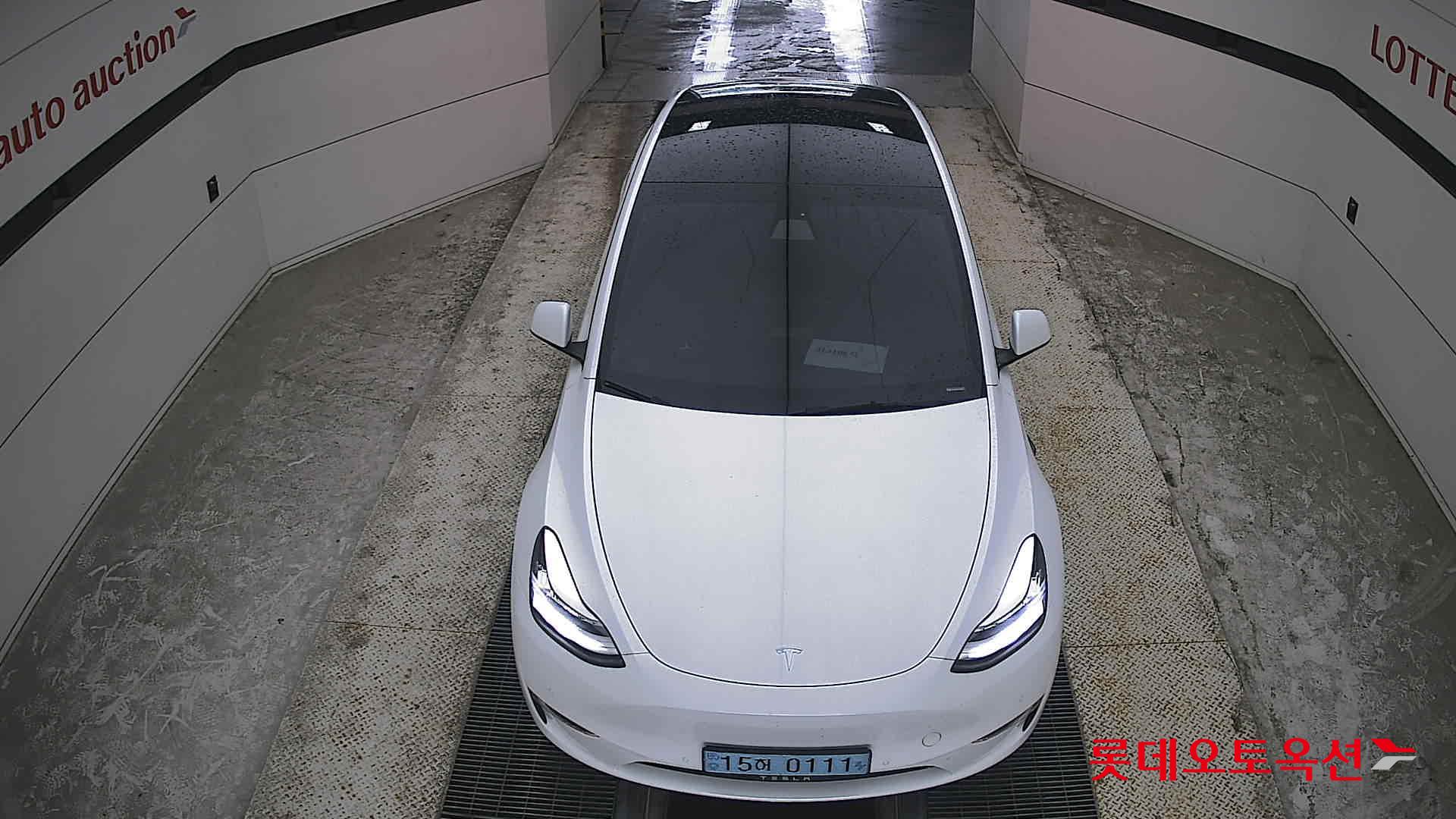 2022 - tesla model y
