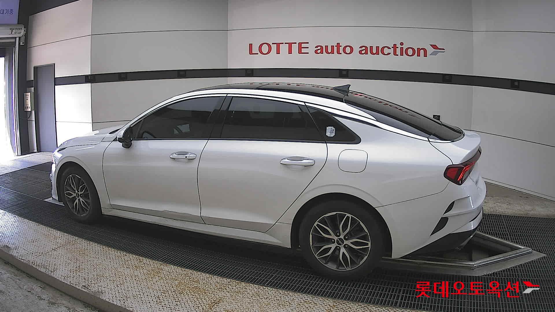 Kia K5 - 14
