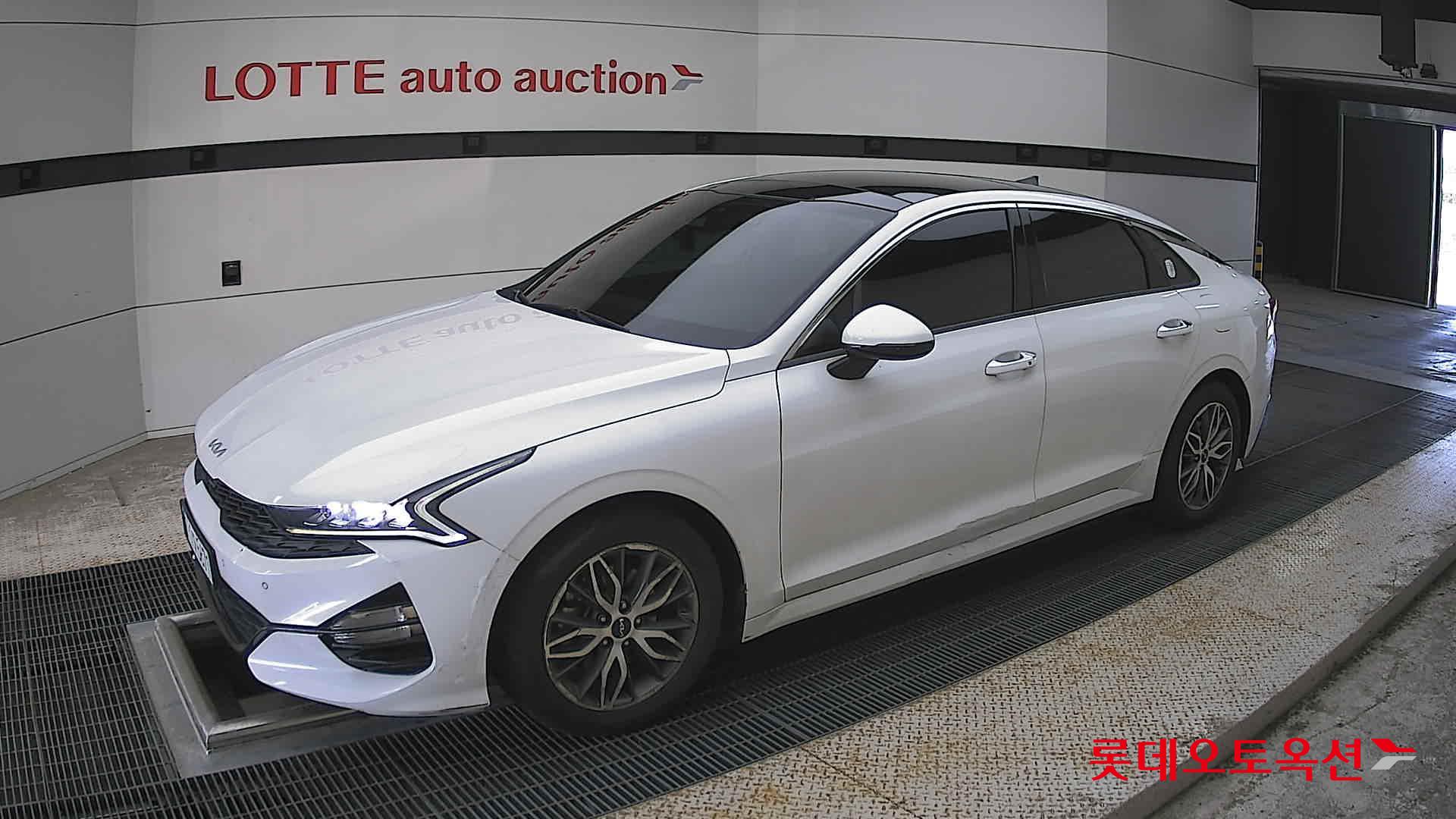 Kia K5 - 11