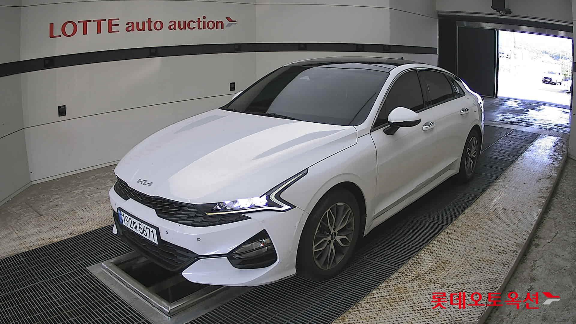 Kia K5 - 3