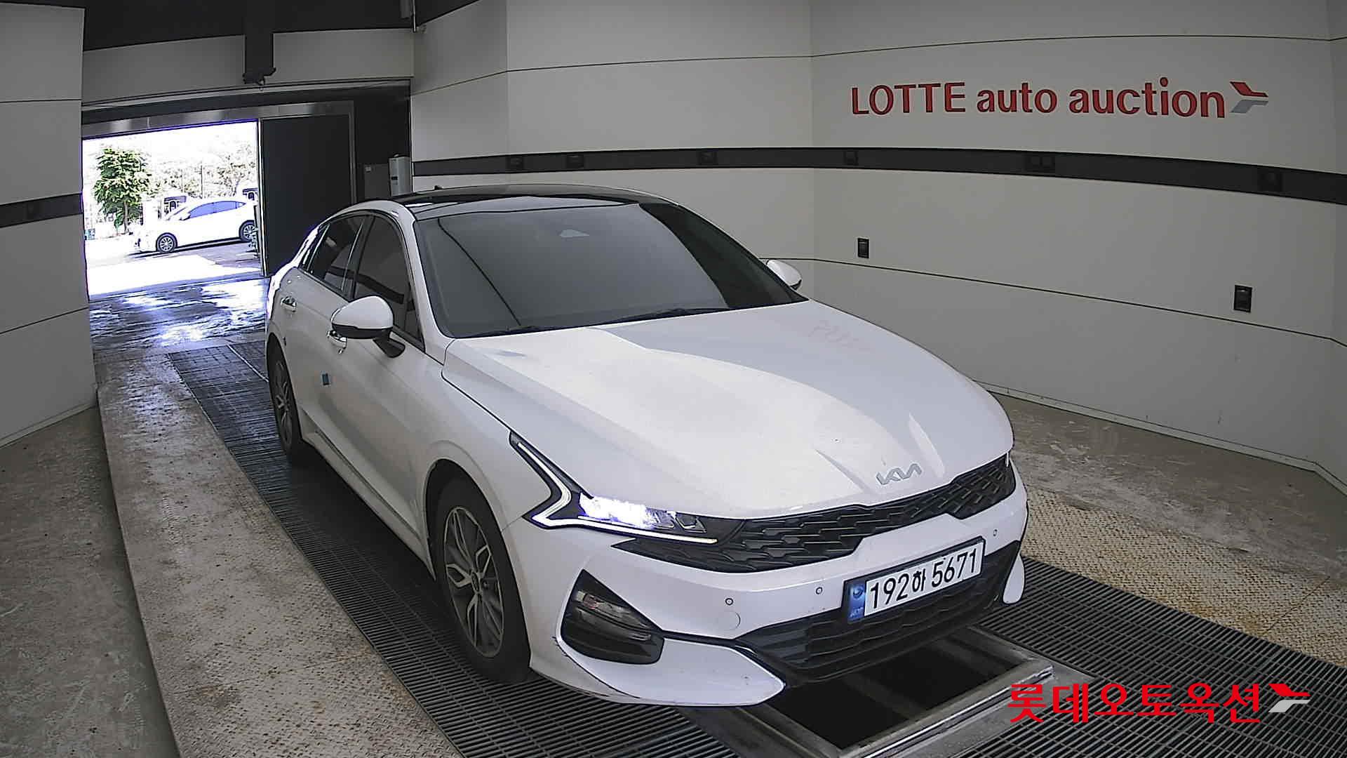 Kia K5 - 24