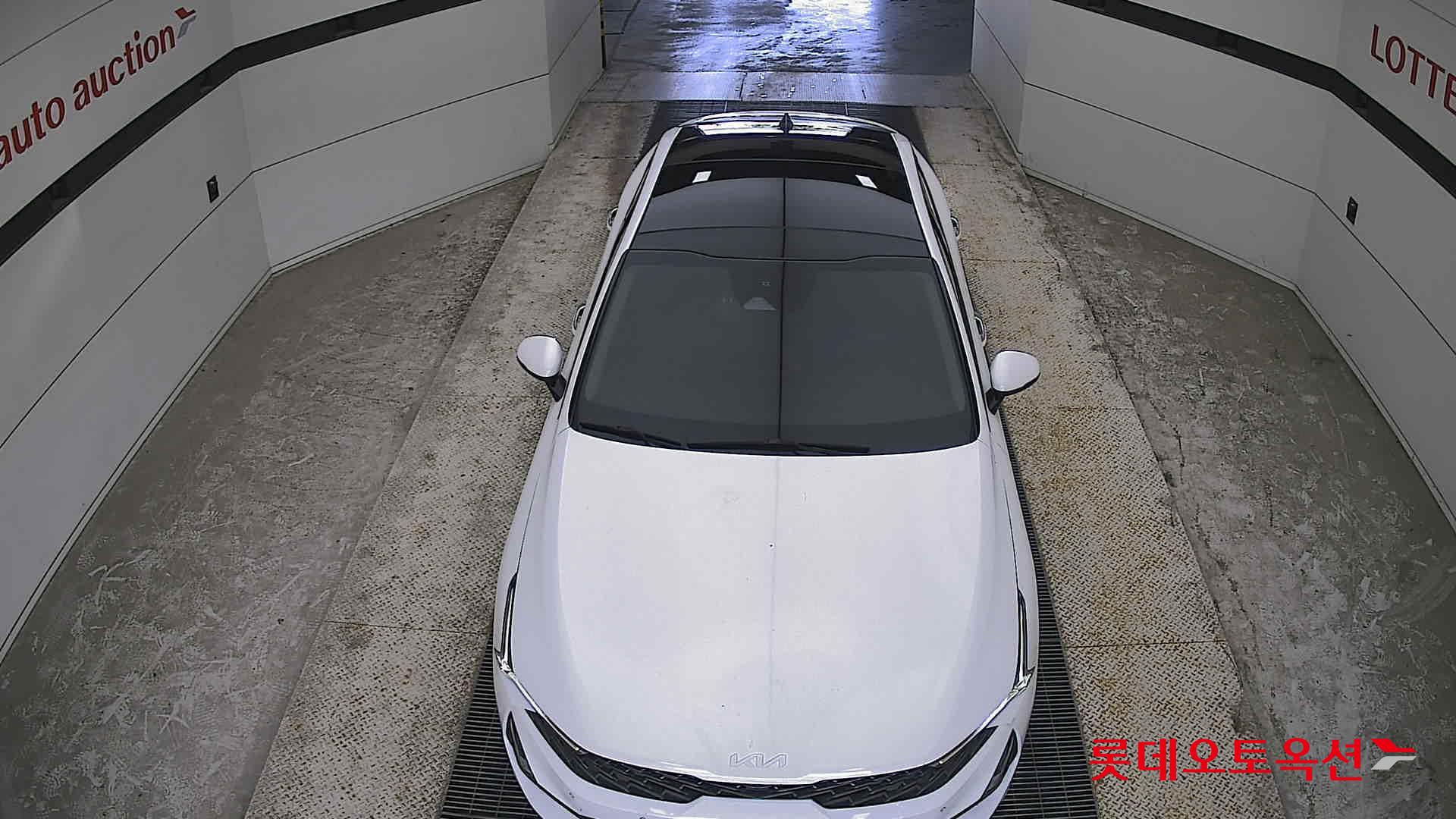 Kia K5 - 7